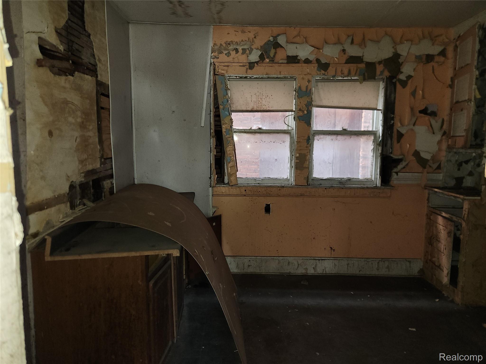 4021 Elmhurst Street Property Photo 17