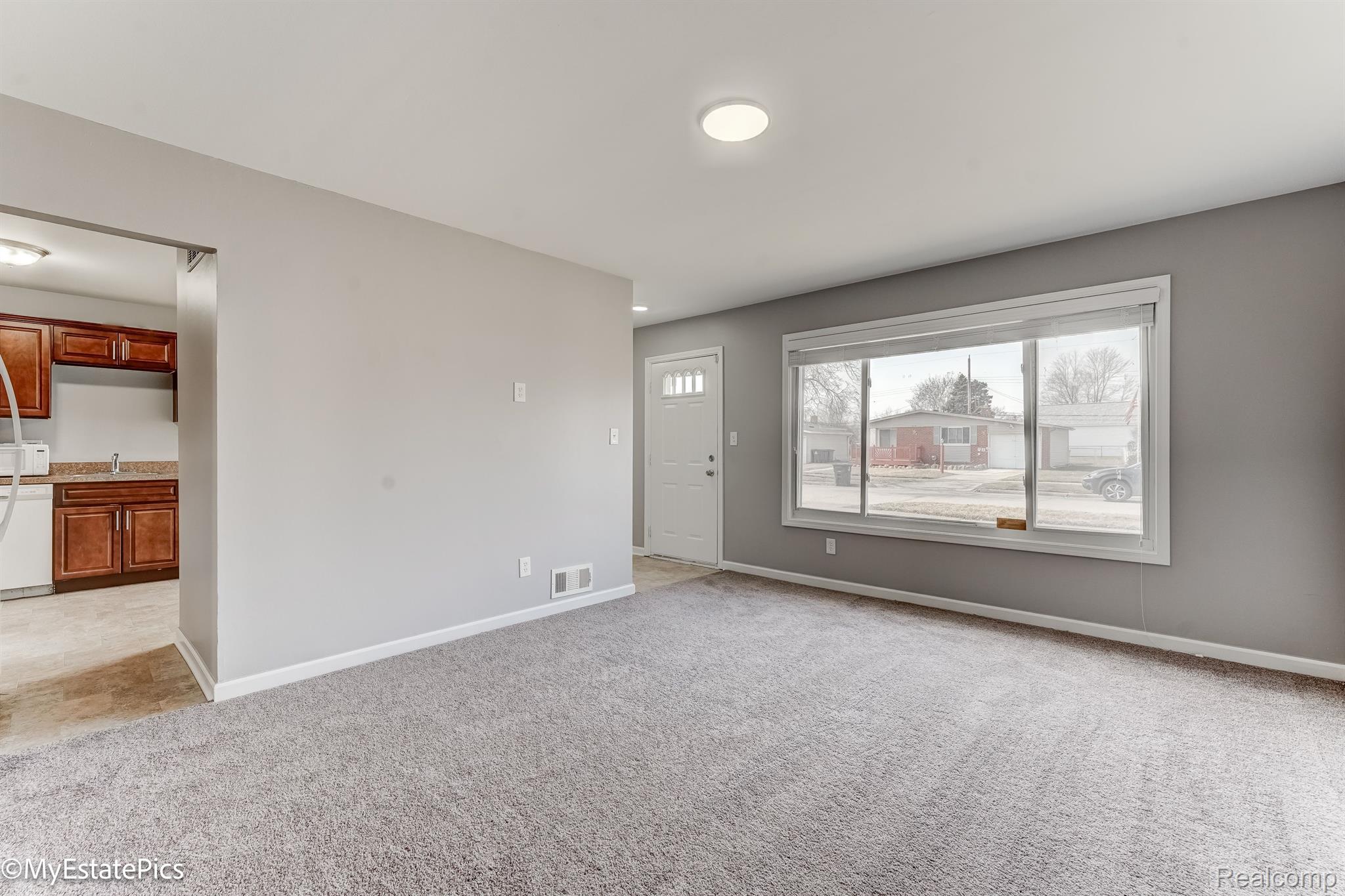 547 S Hawthorne Street Property Photo 37