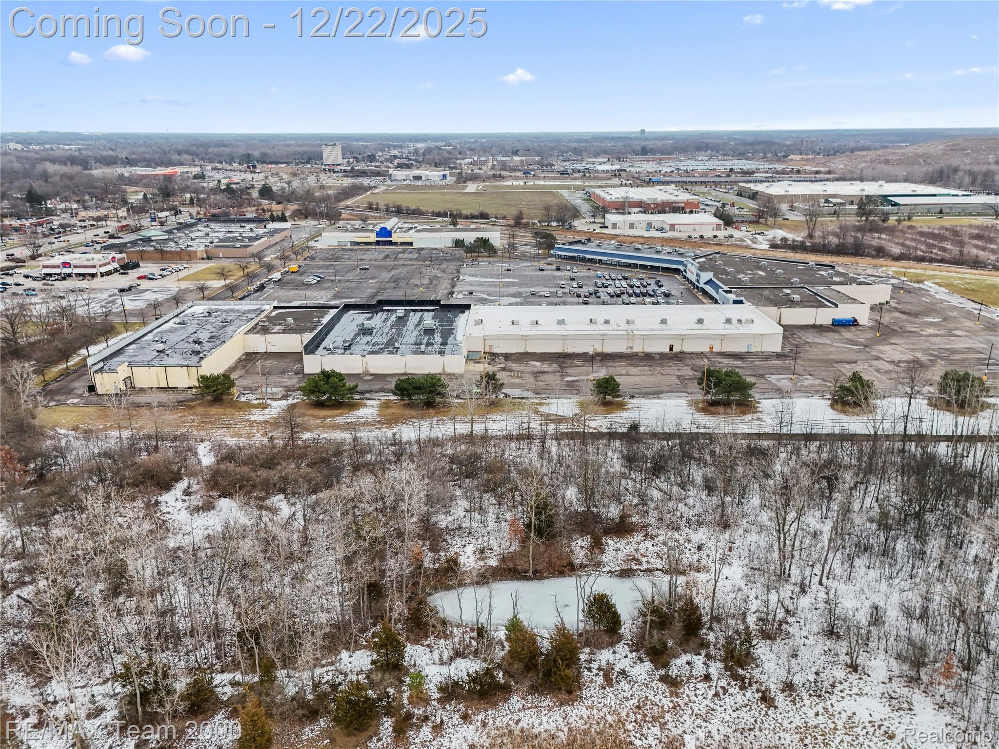 22263-23307 Eureka Road Property Photo 4