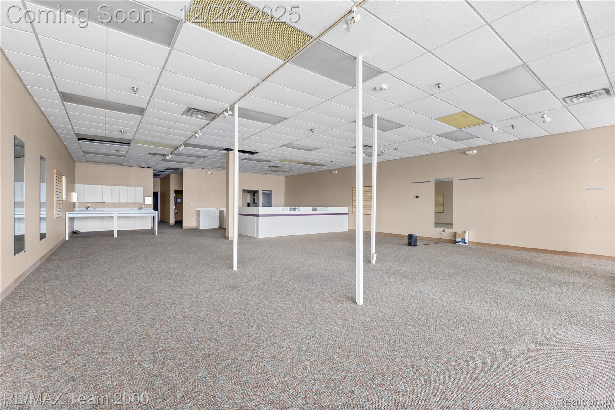 22263-23307 Eureka Road Property Photo 29