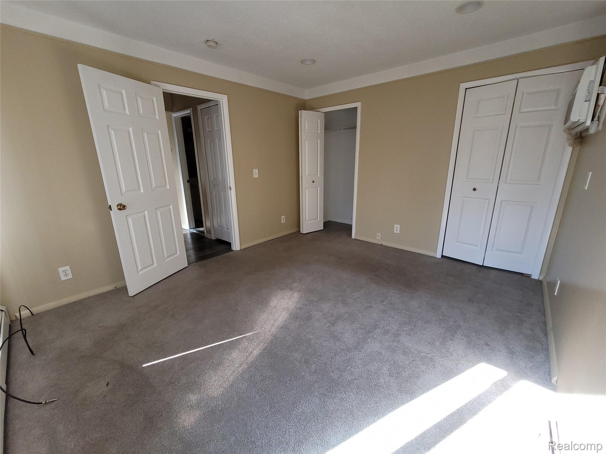 16470 E 9 Mile 104 Property Photo 9