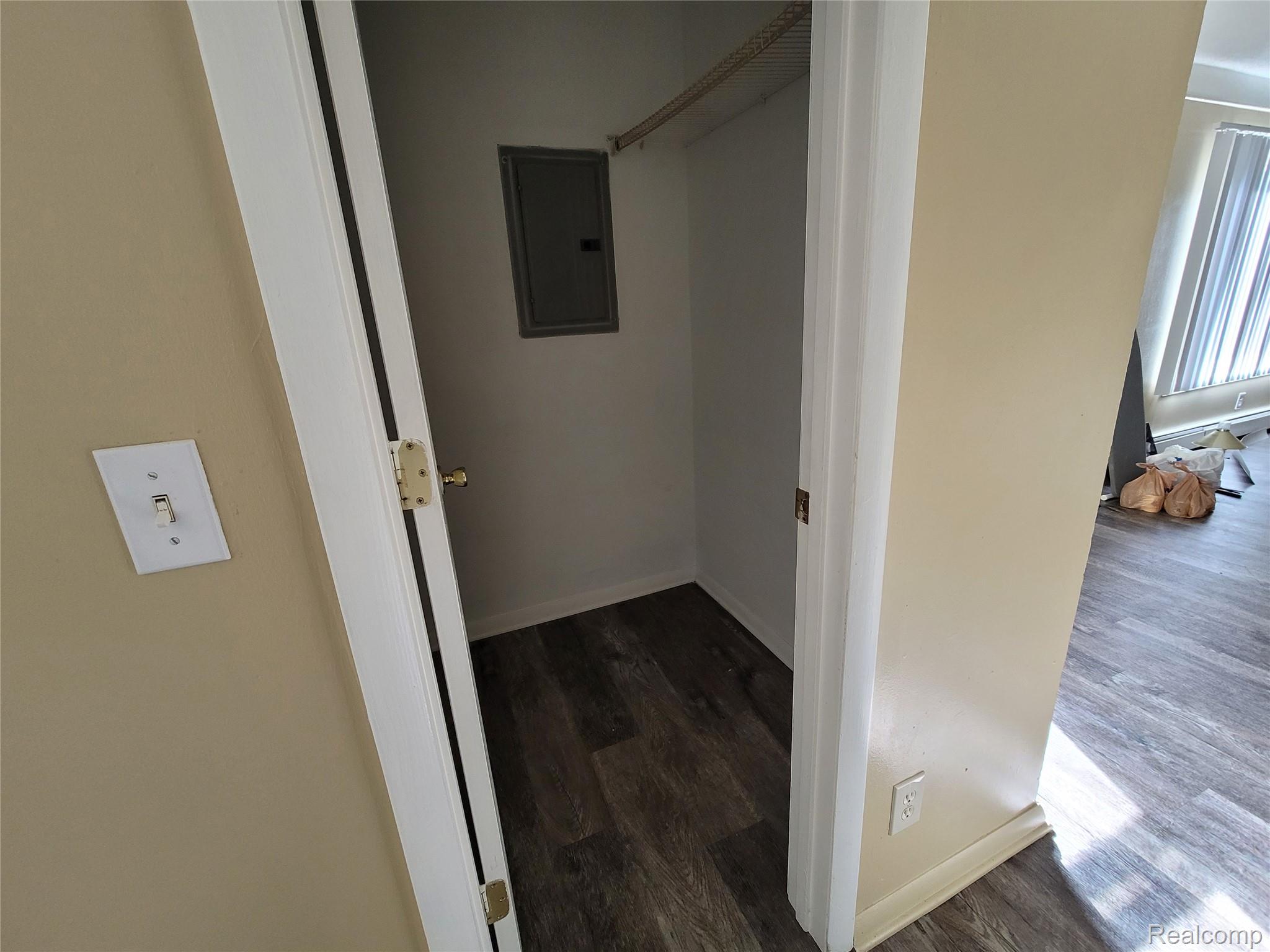 16470 E 9 Mile 104 Property Photo 12
