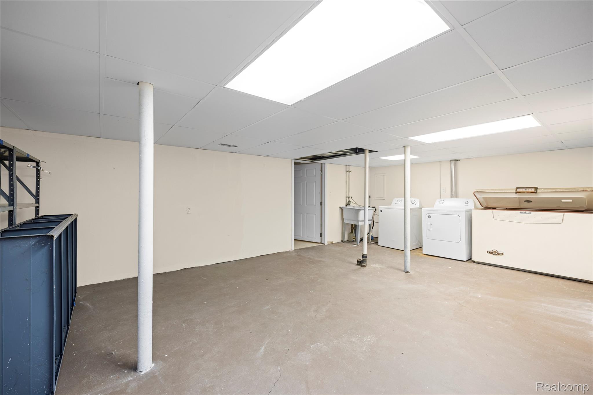 22592 Masonic Property Photo 39