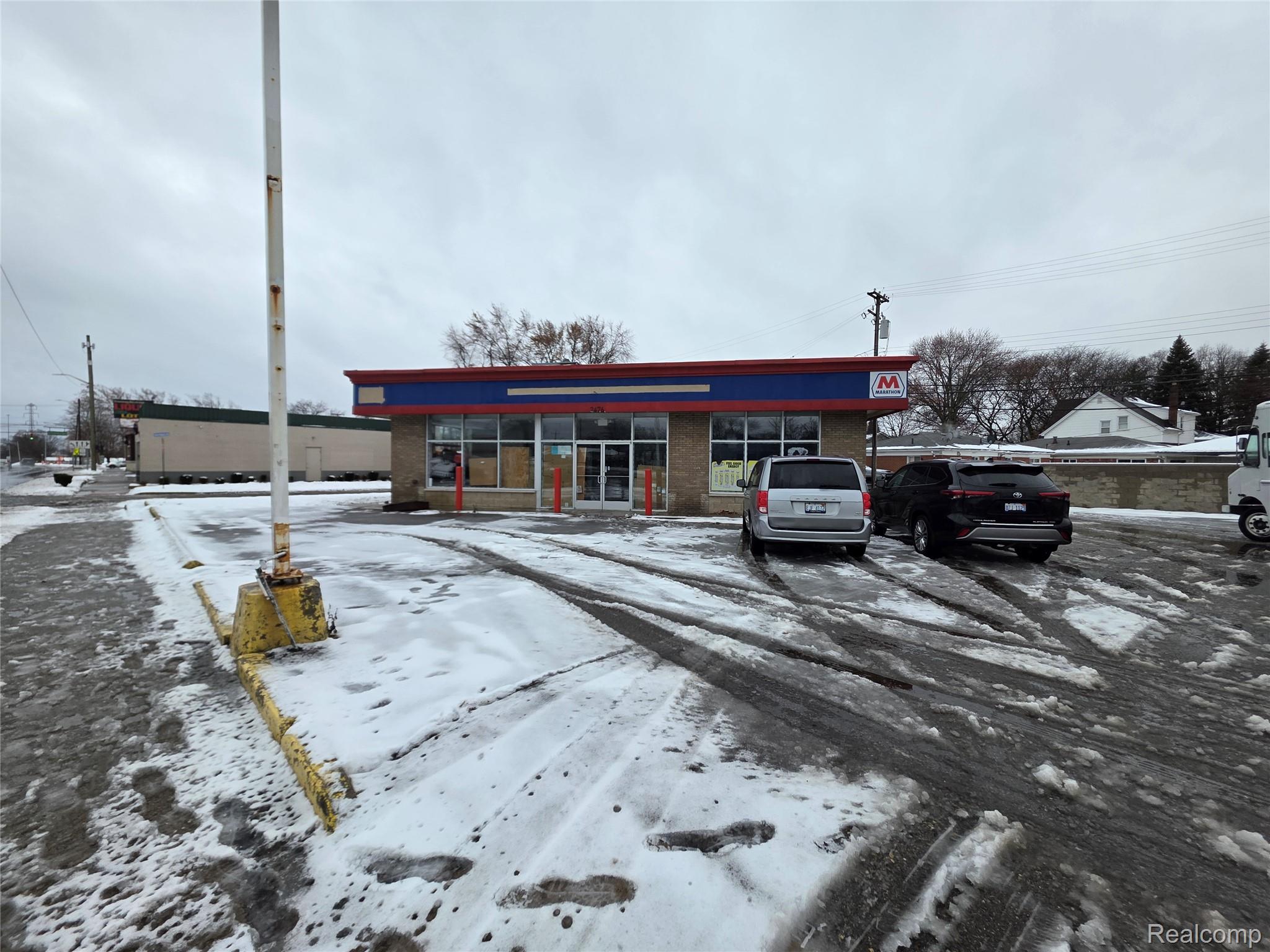 2476 Dix Highway Property Photo 1