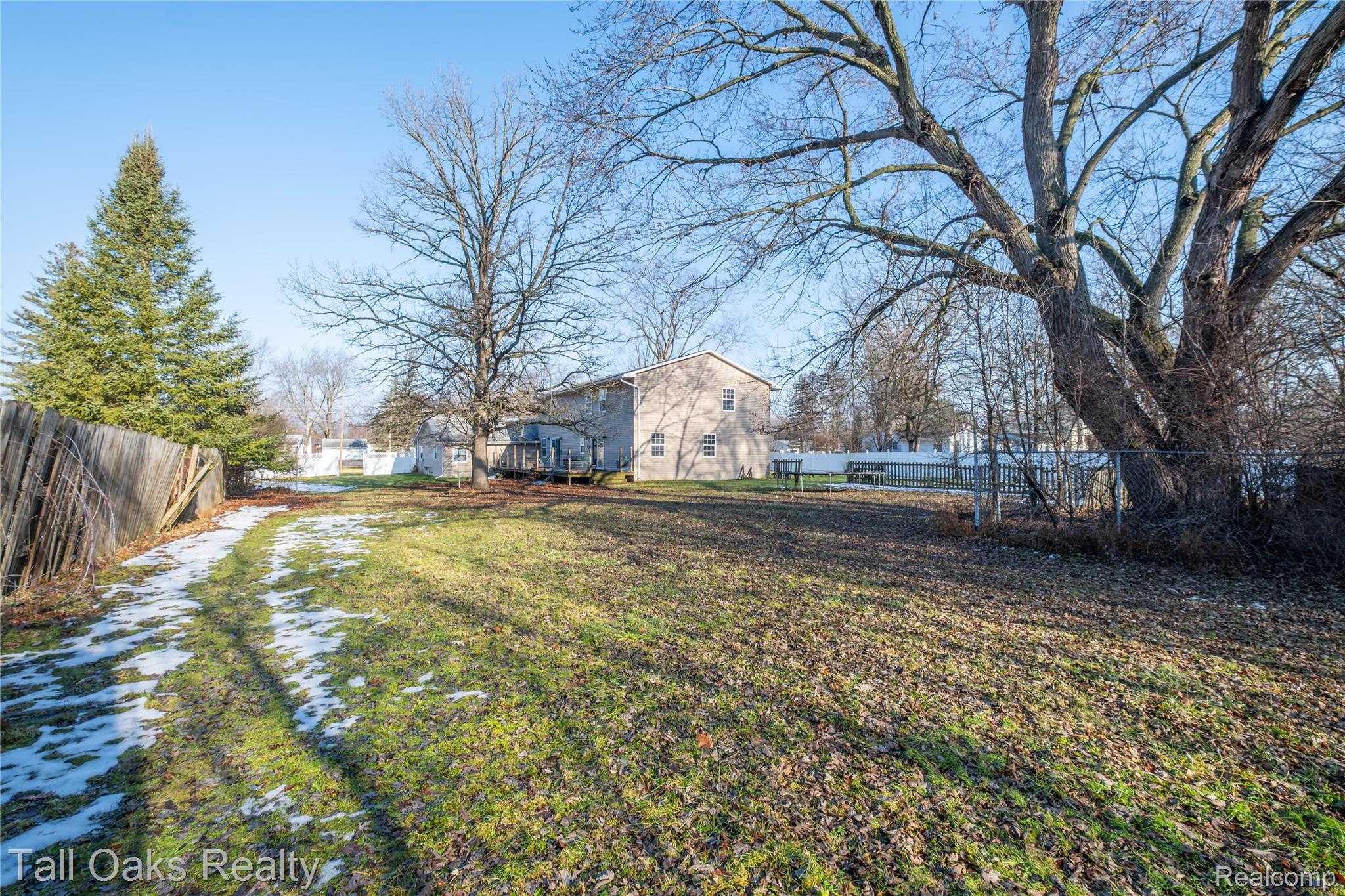6054 E Pierson Road Property Photo 7