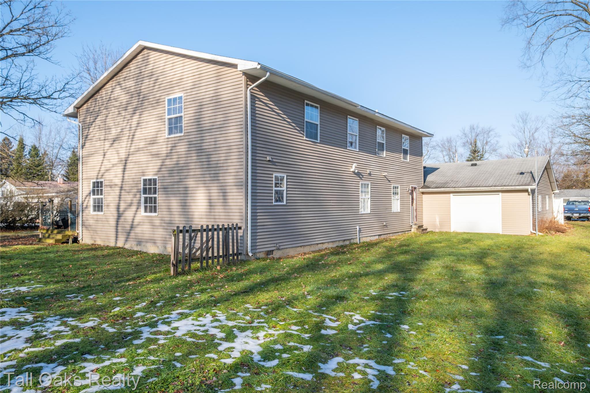 6054 E Pierson Road Property Photo 8