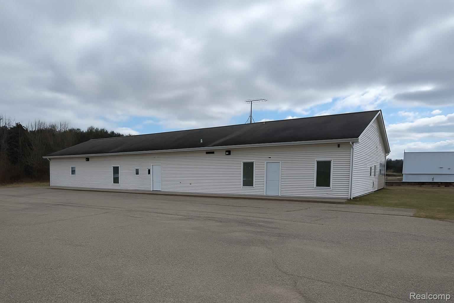 1379 Industrial Park Drive Property Photo 1