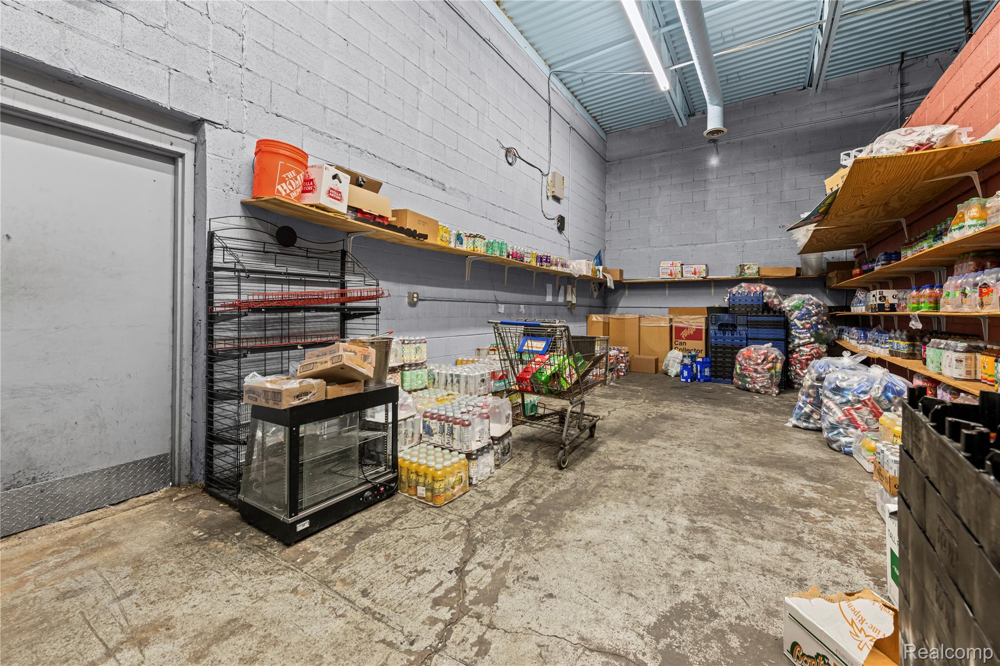 7512 9 Mile Property Photo 13