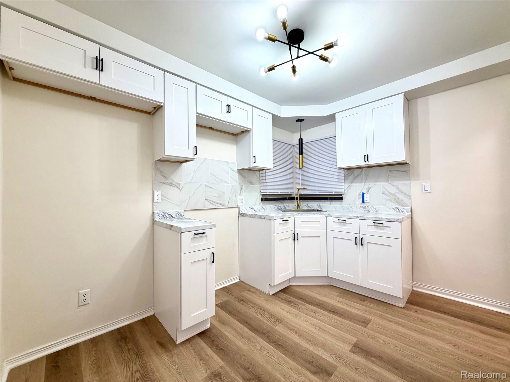 9550 Heyden Street Property Photo 14
