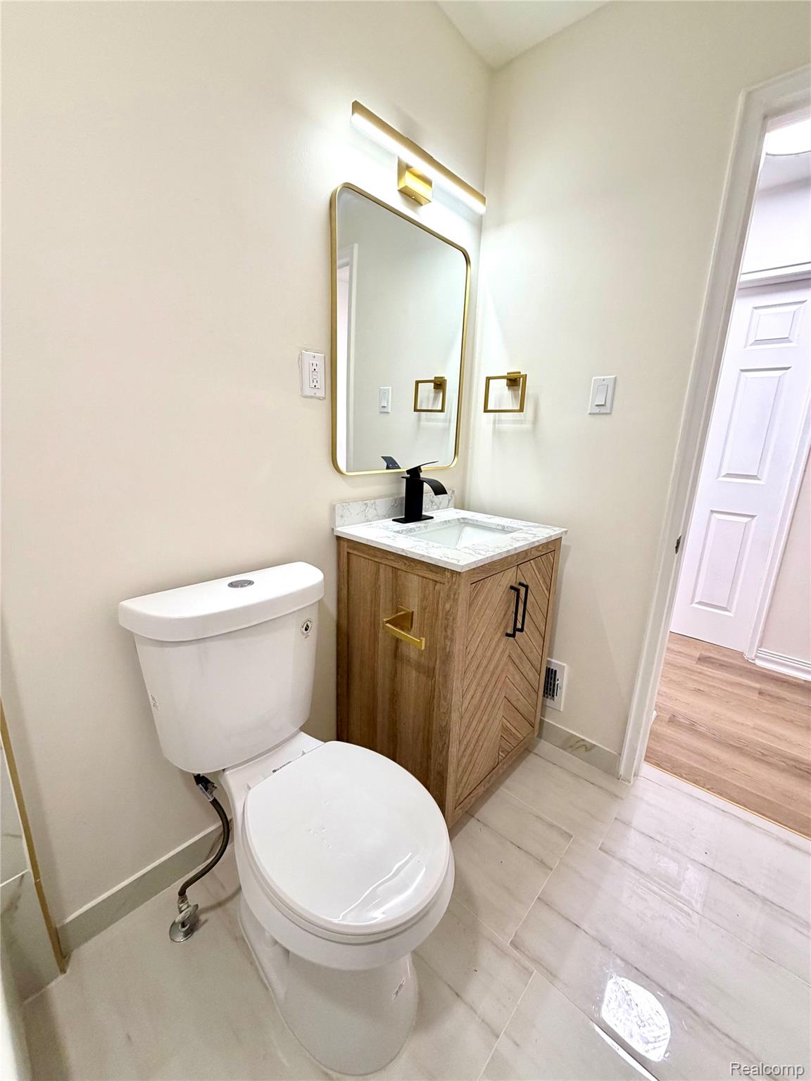 9550 Heyden Street Property Photo 22