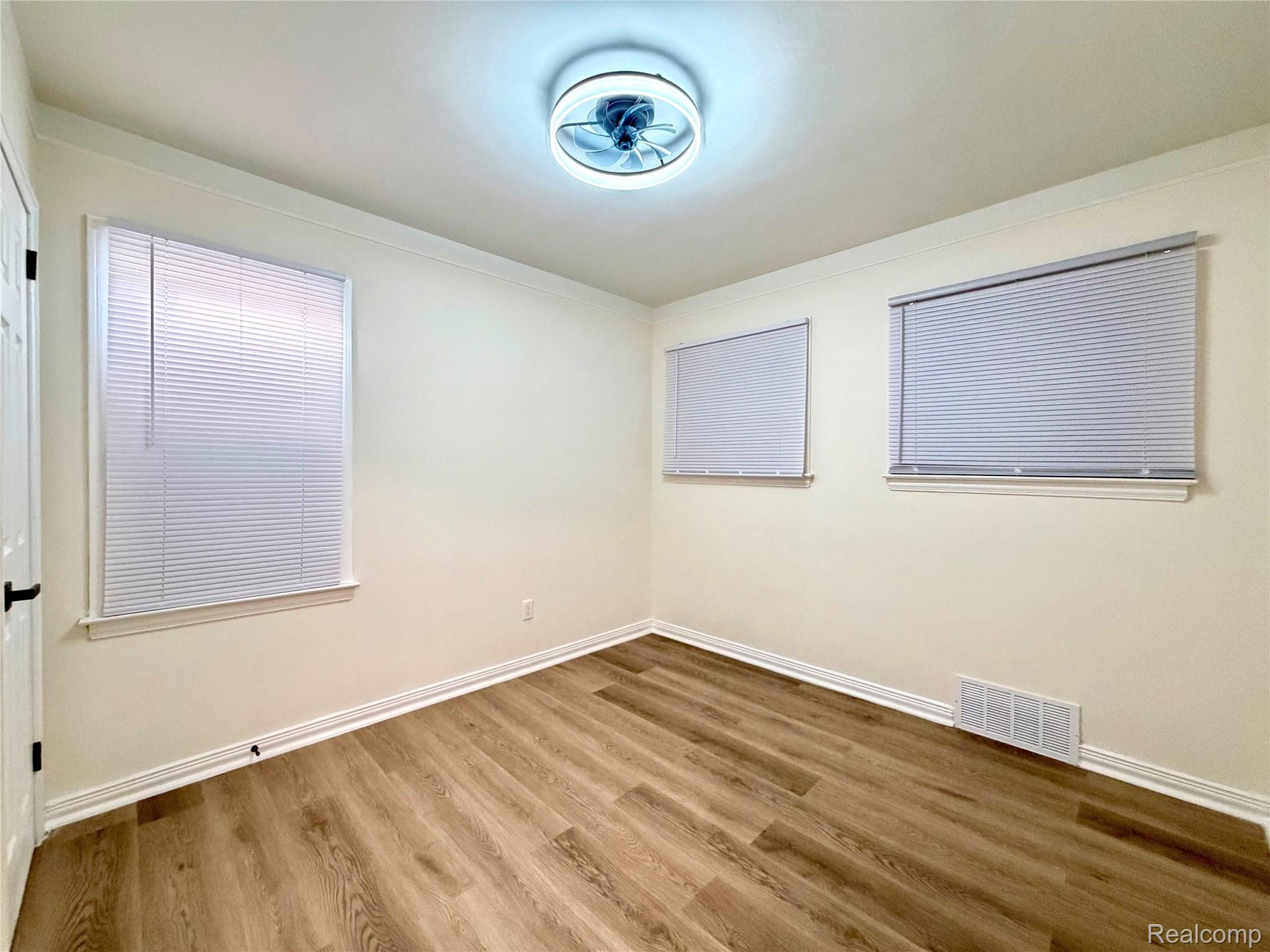 9550 Heyden Street Property Photo 24