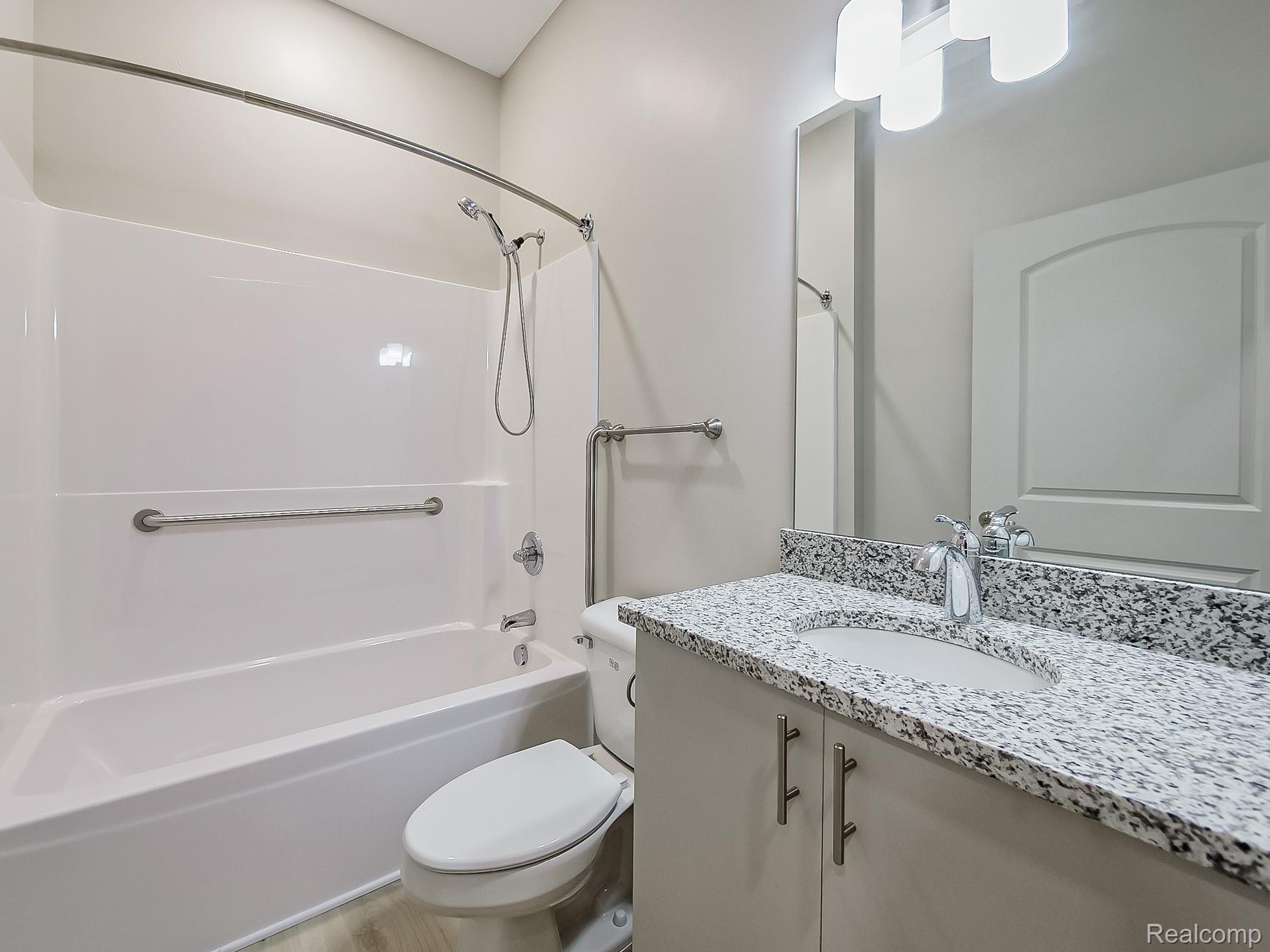31480 Warren Road 304 Property Photo 7