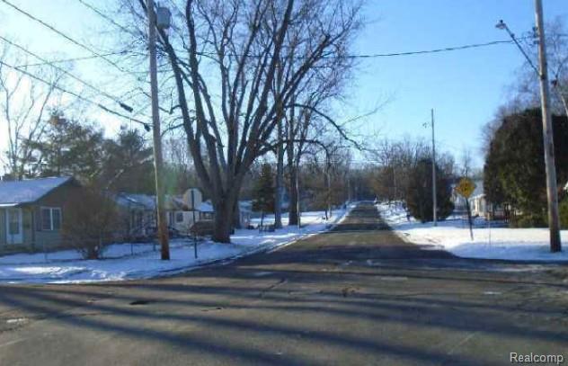 802 Woodlawn Avenue Property Photo 3