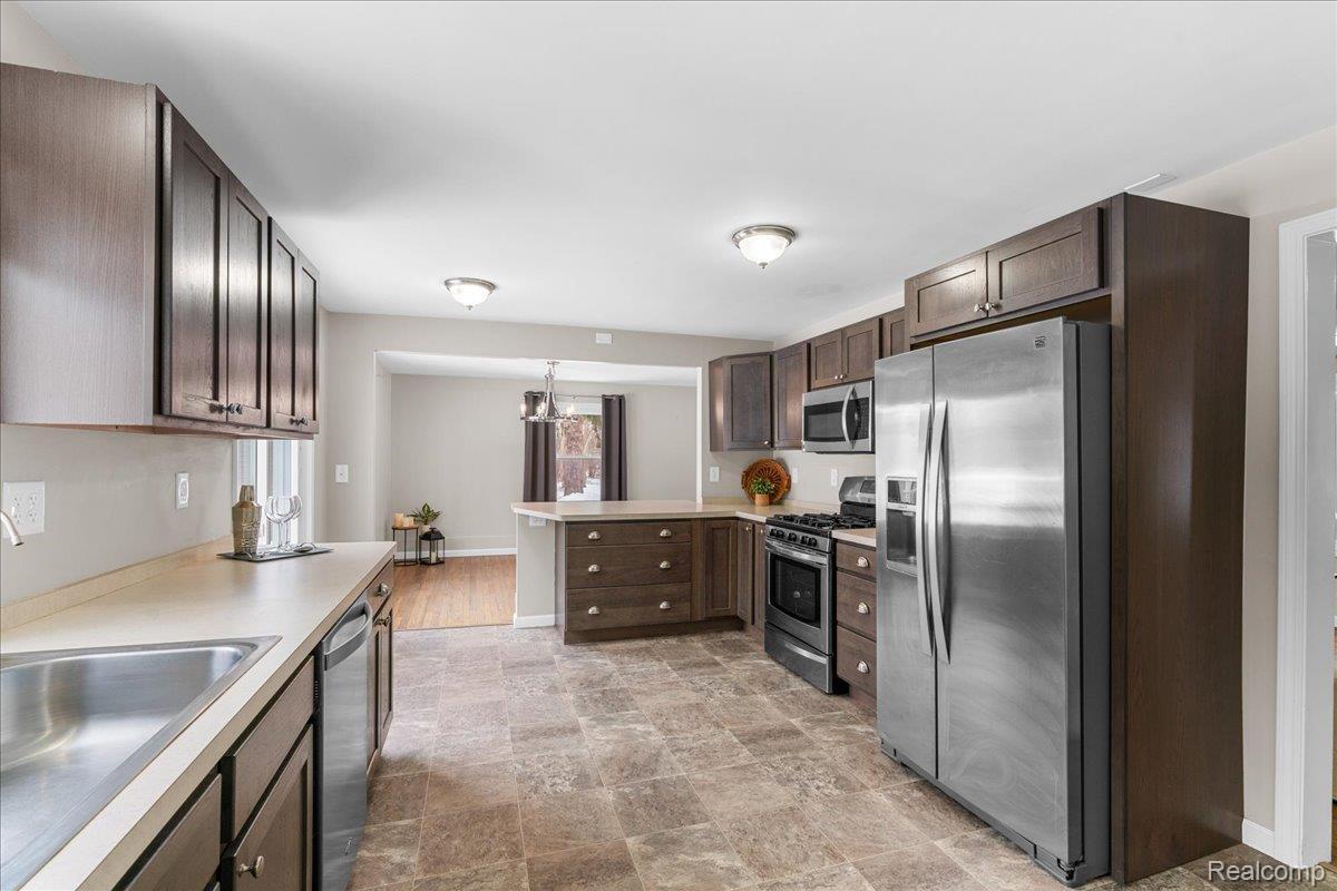 4666 Brighton Road Property Photo 24