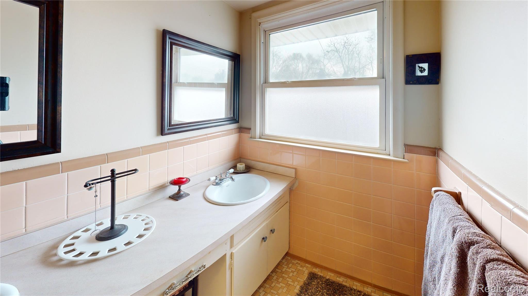 721 S Michigan Property Photo 4