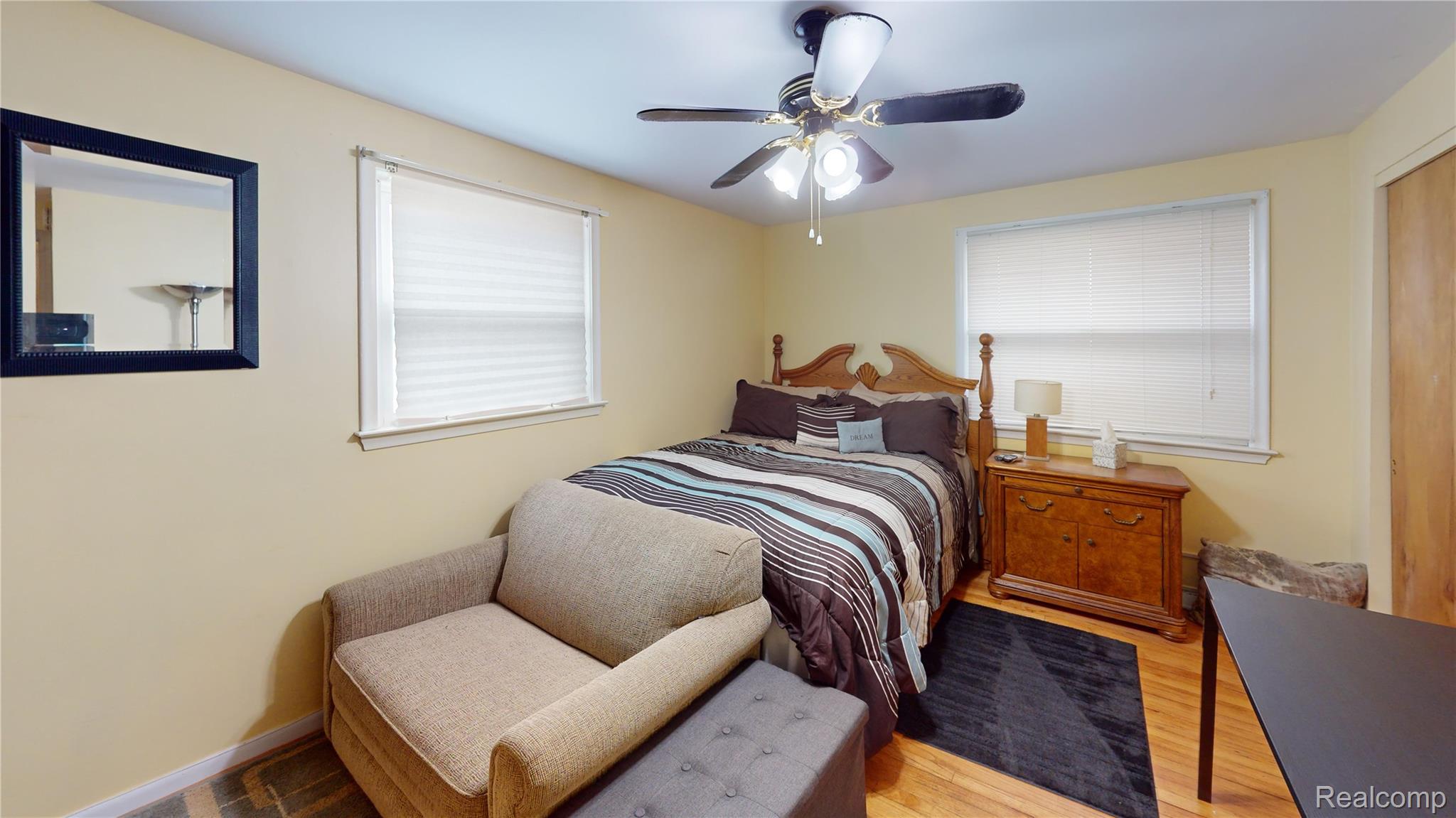 721 S Michigan Property Photo 6