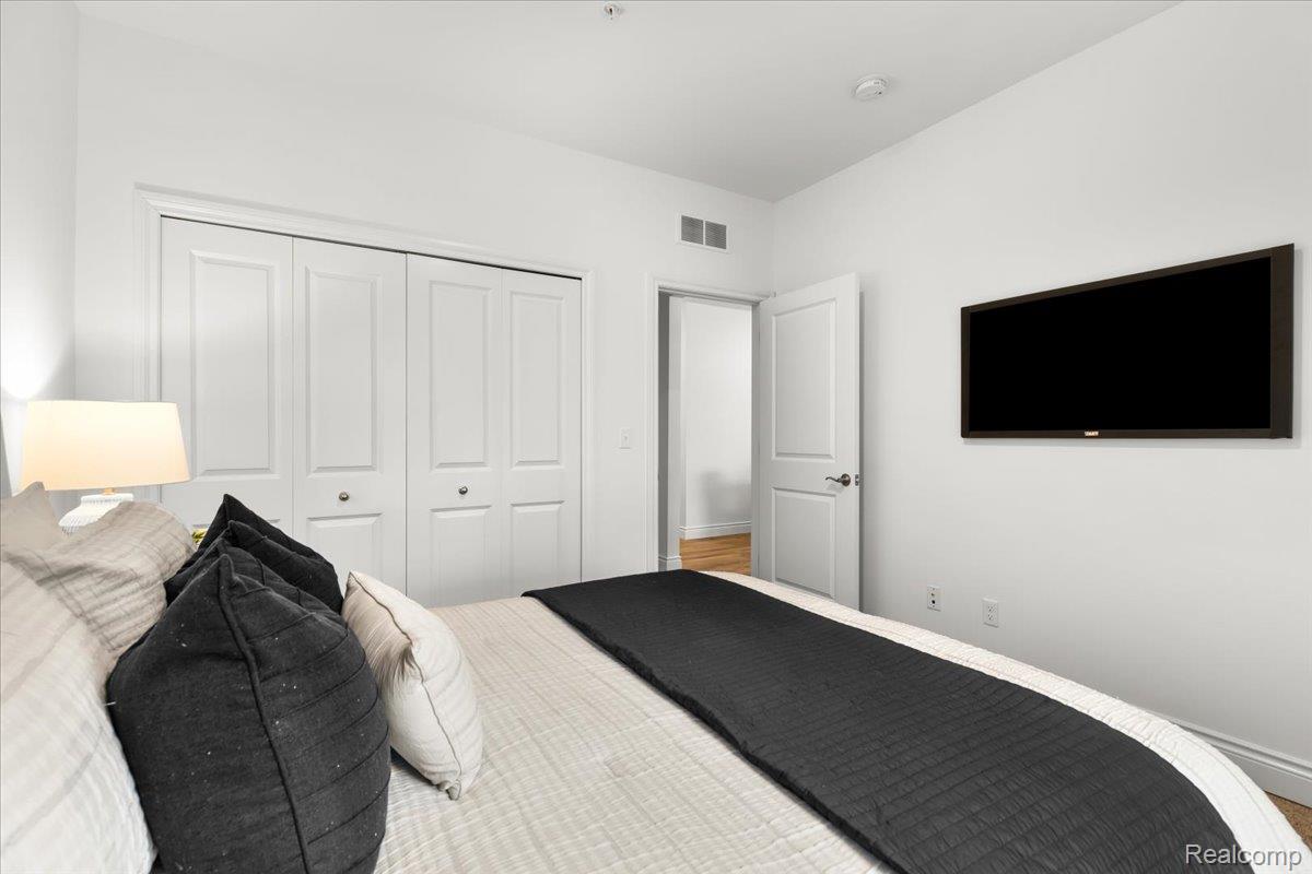 48492 Bridge Way 559 Property Photo 18