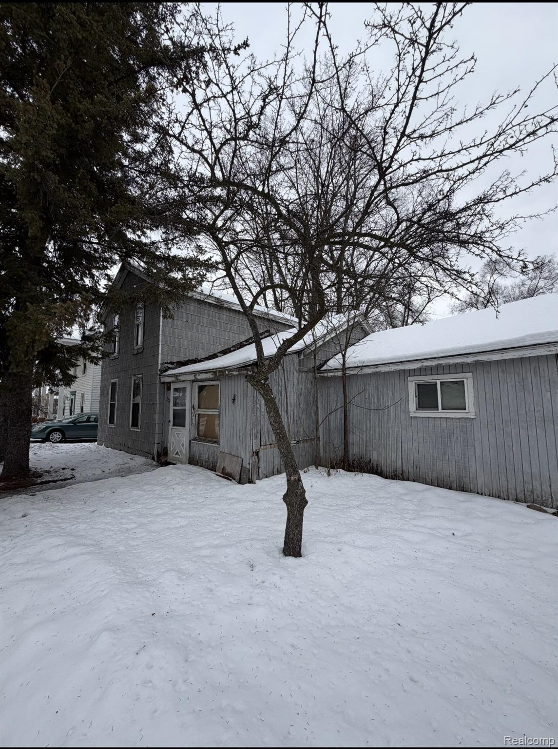 220 Pearl Street Property Photo 1