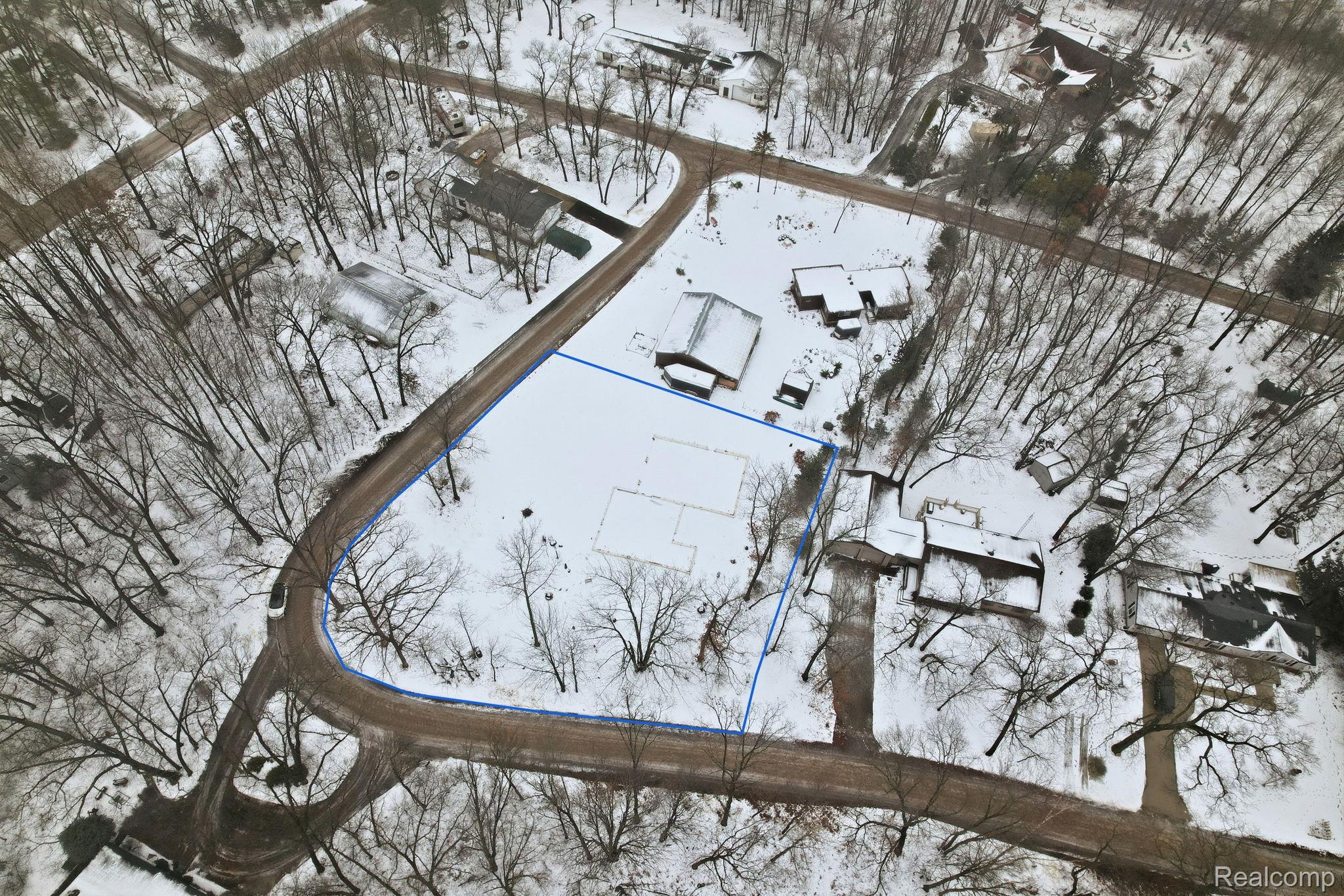 4081 Captains Drive Property Photo 3