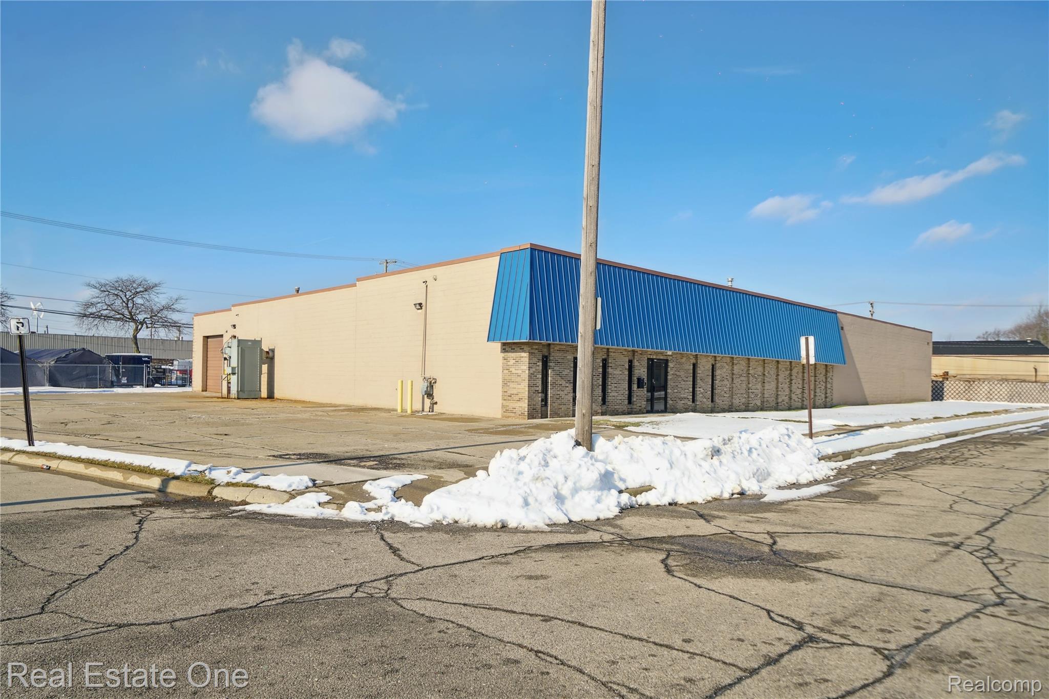 4082 6th Street Property Photo 1