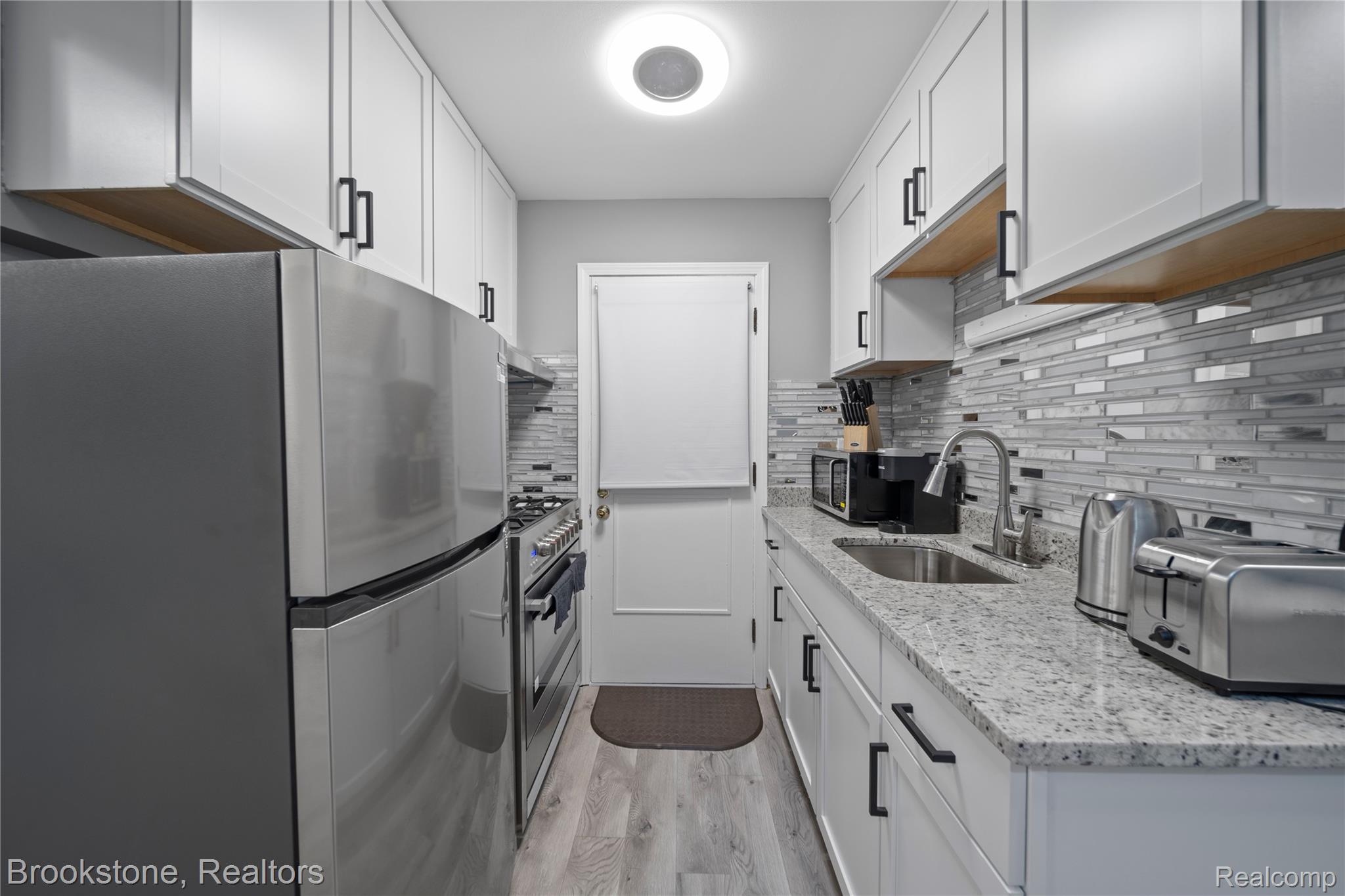 141 Ferndale Avenue Property Photo 7
