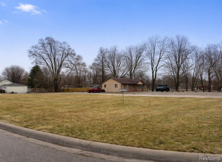 4339 Davison Road Property Photo 2