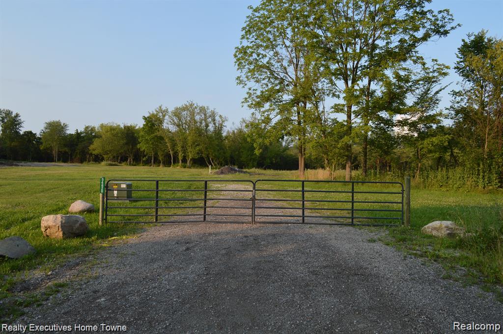 54620 Washington Property Photo 1