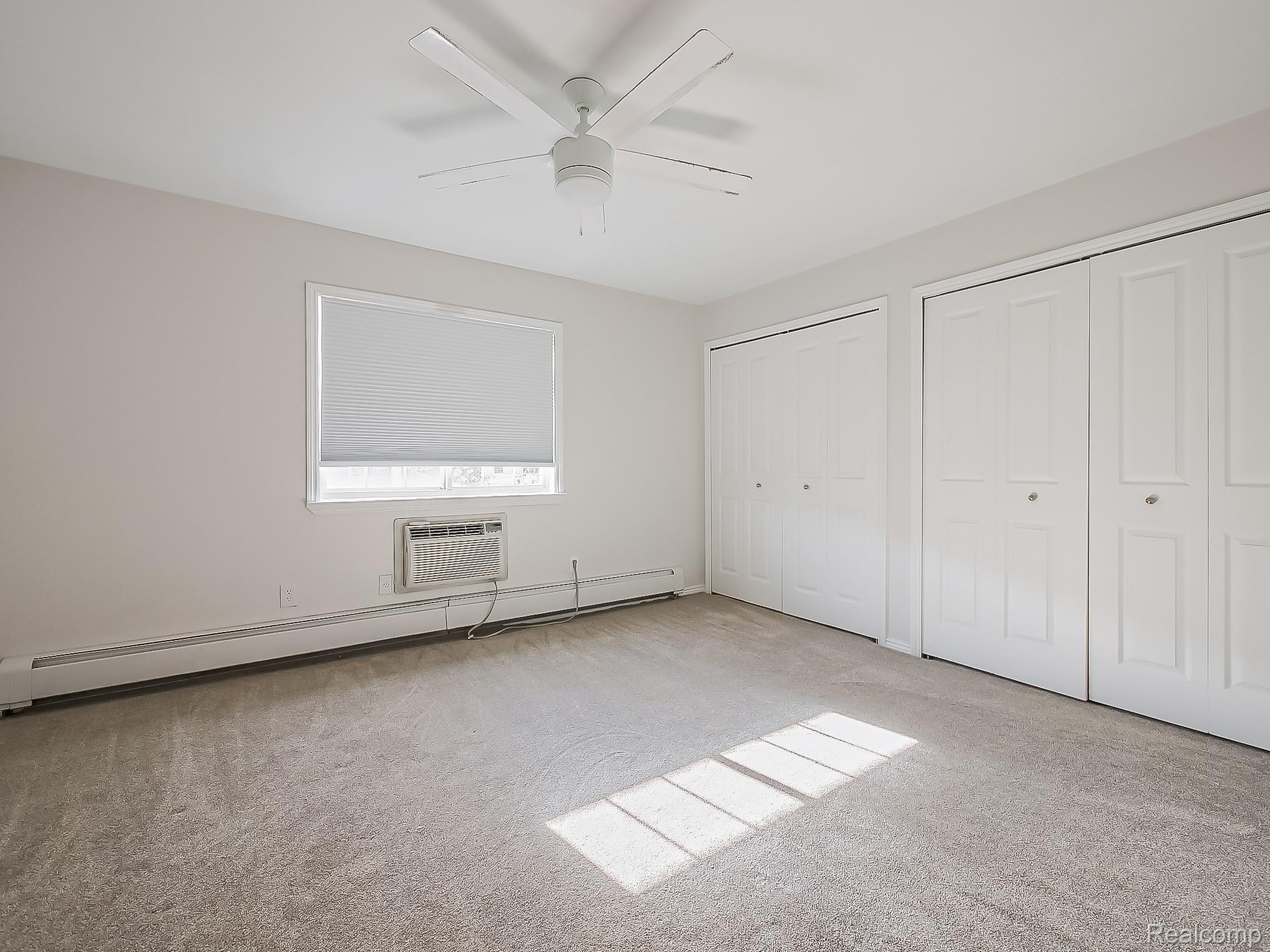 2440 Parmenter Boulevard Property Photo 15