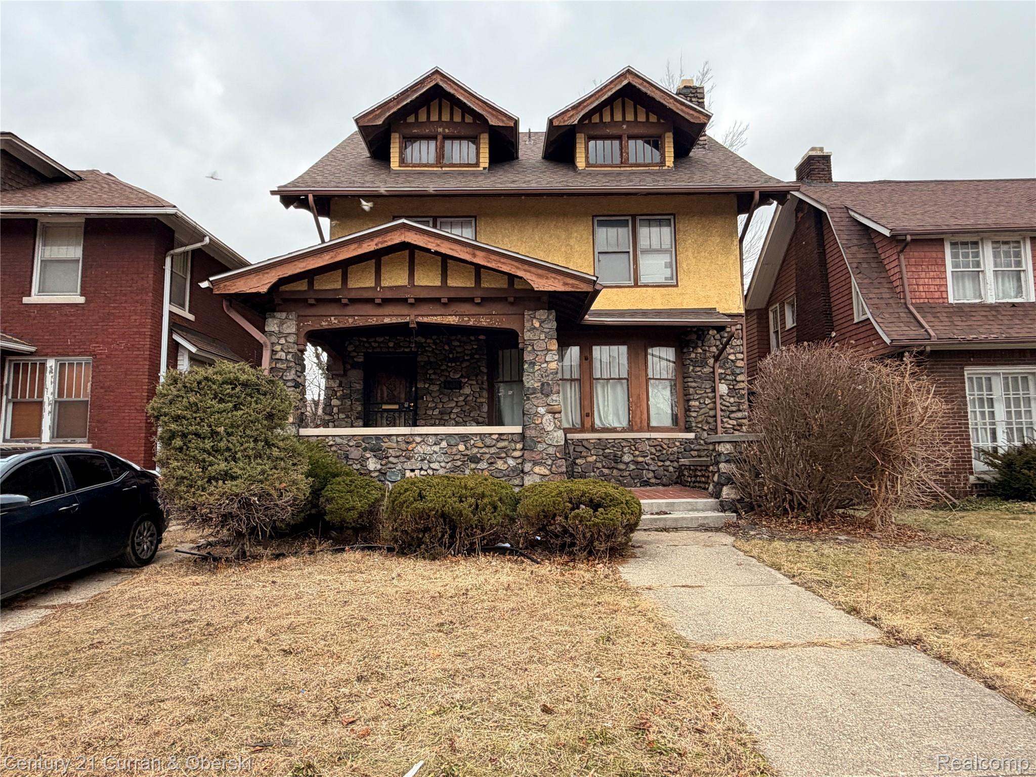 107 Mclean Street Property Photo 1
