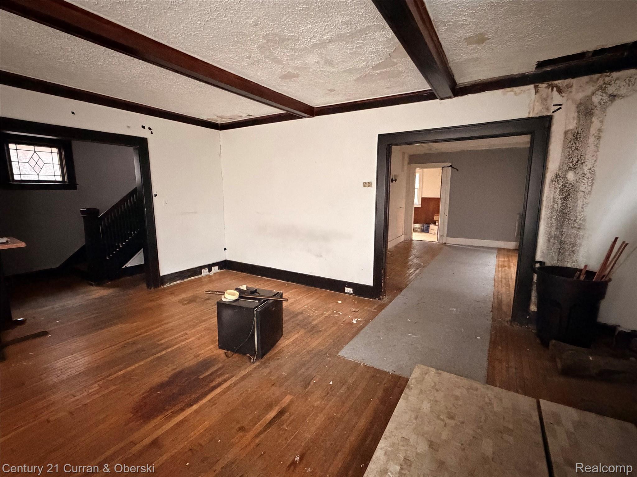 107 Mclean Street Property Photo 4