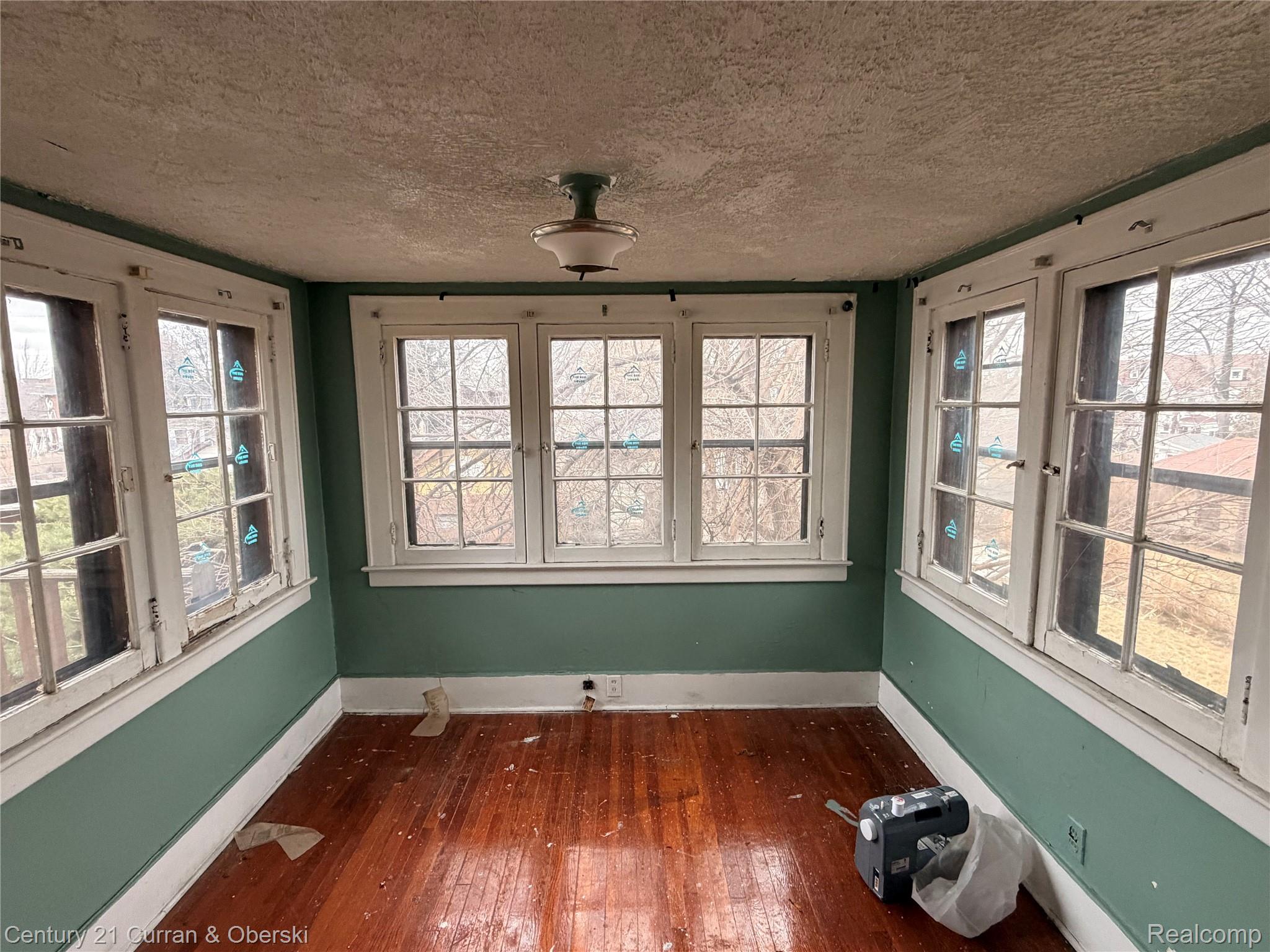 107 Mclean Street Property Photo 13