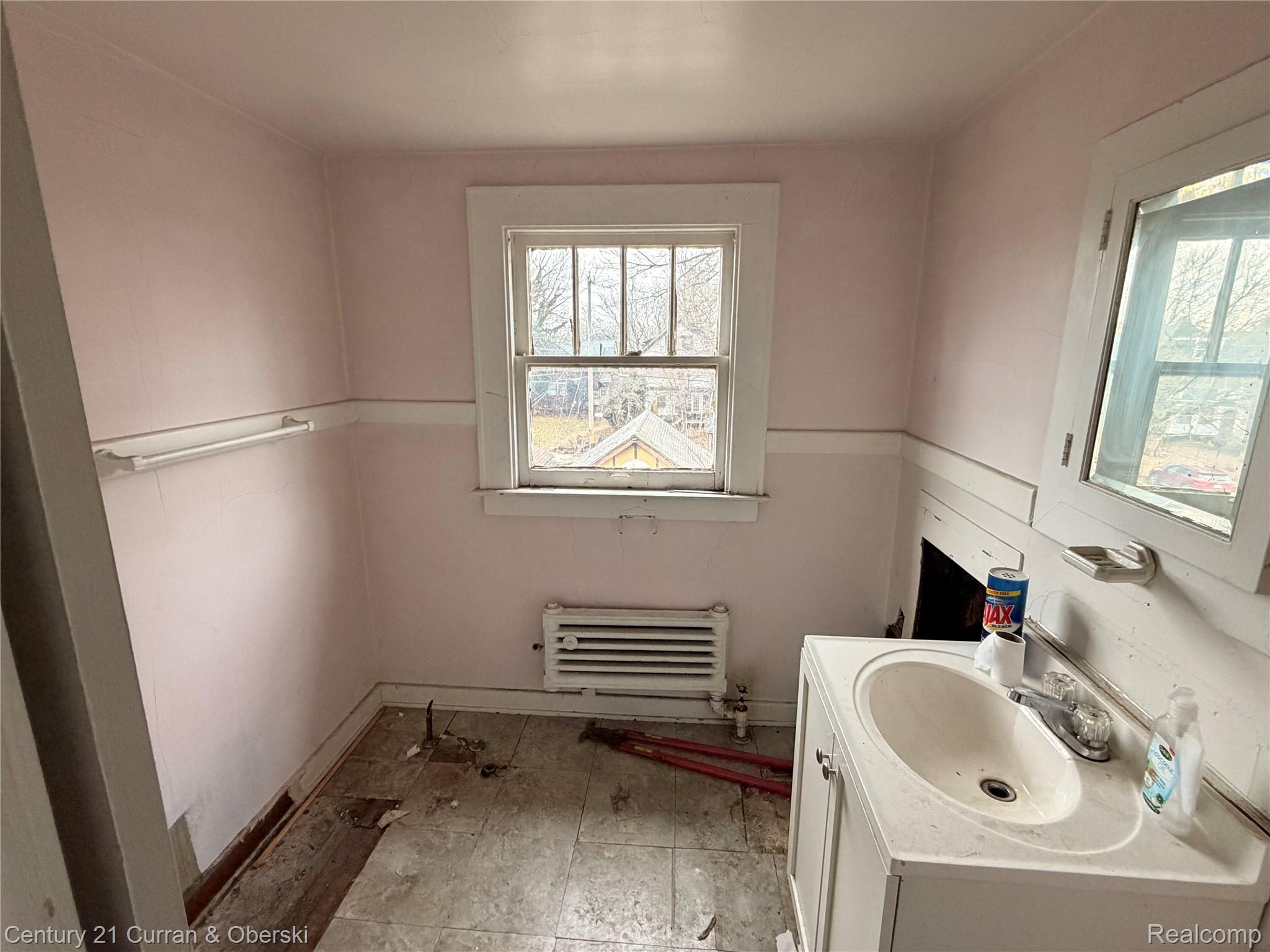 107 Mclean Street Property Photo 25
