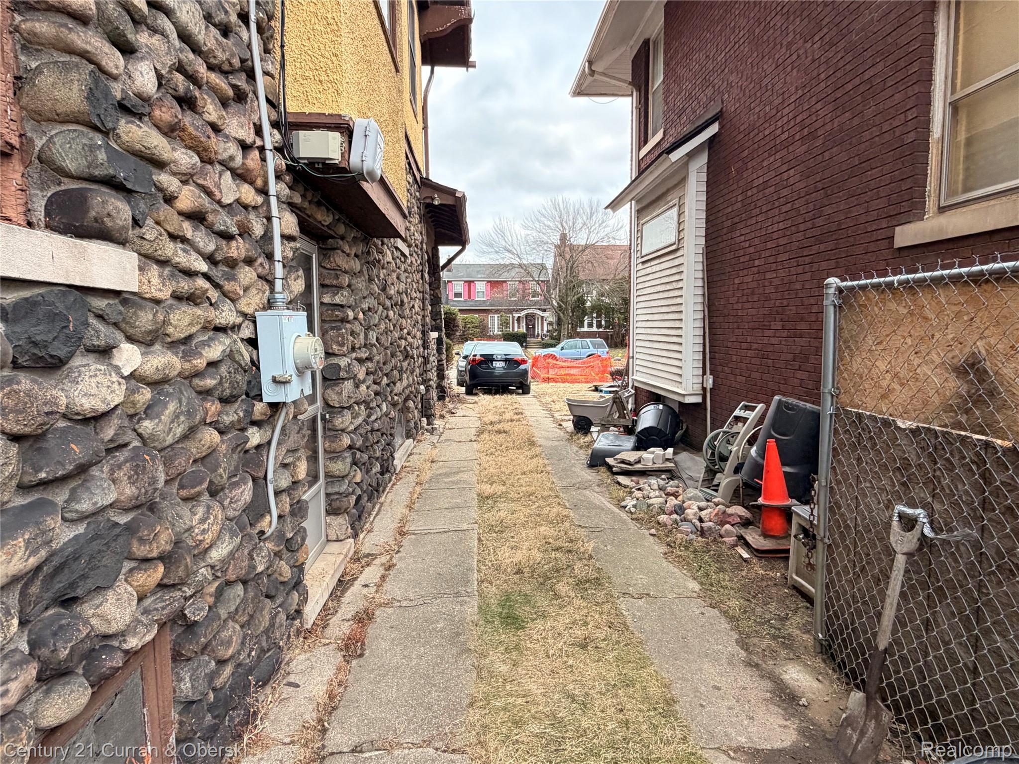 107 Mclean Street Property Photo 37