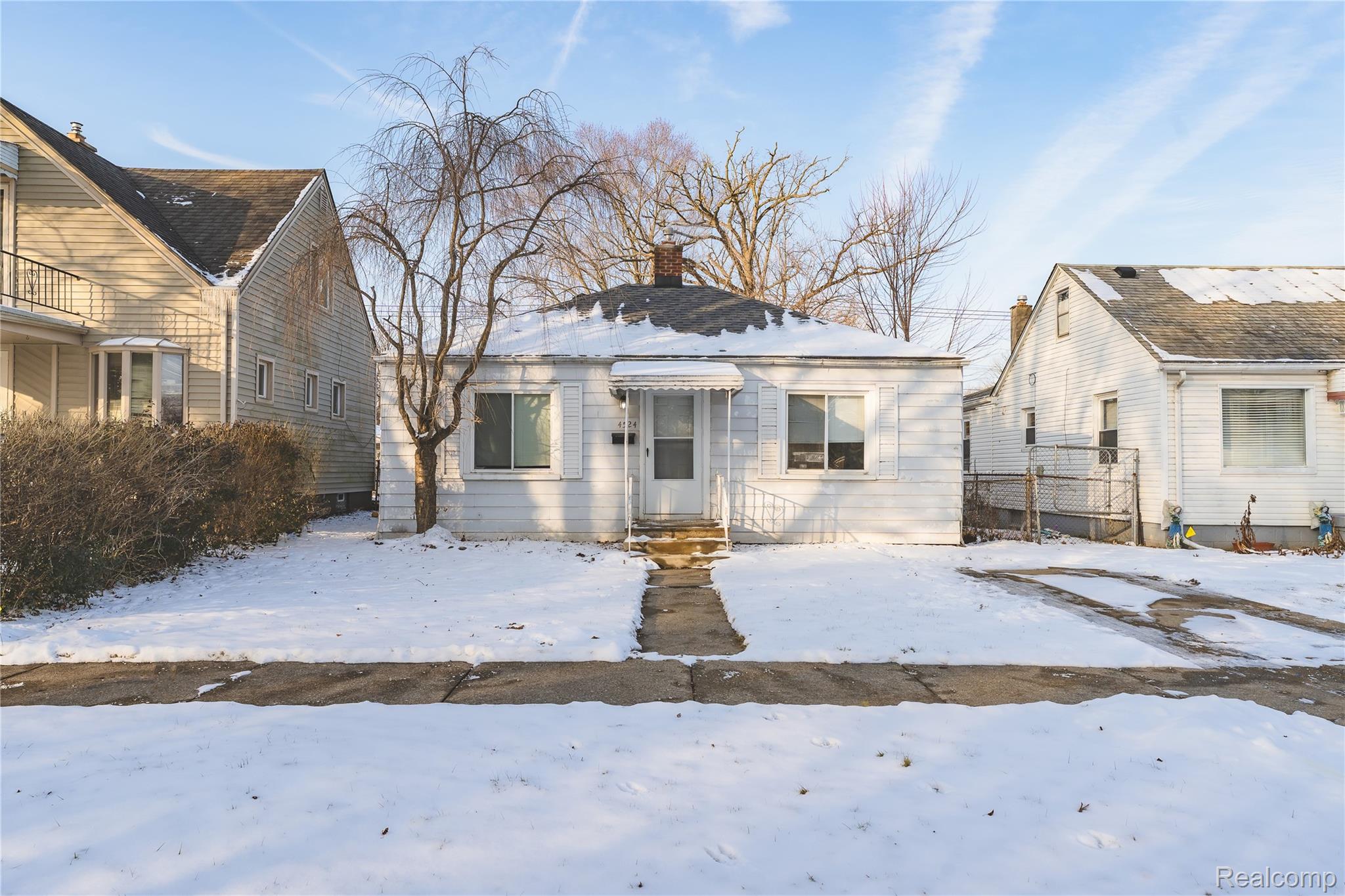 4524 Fleming Street Property Photo 2