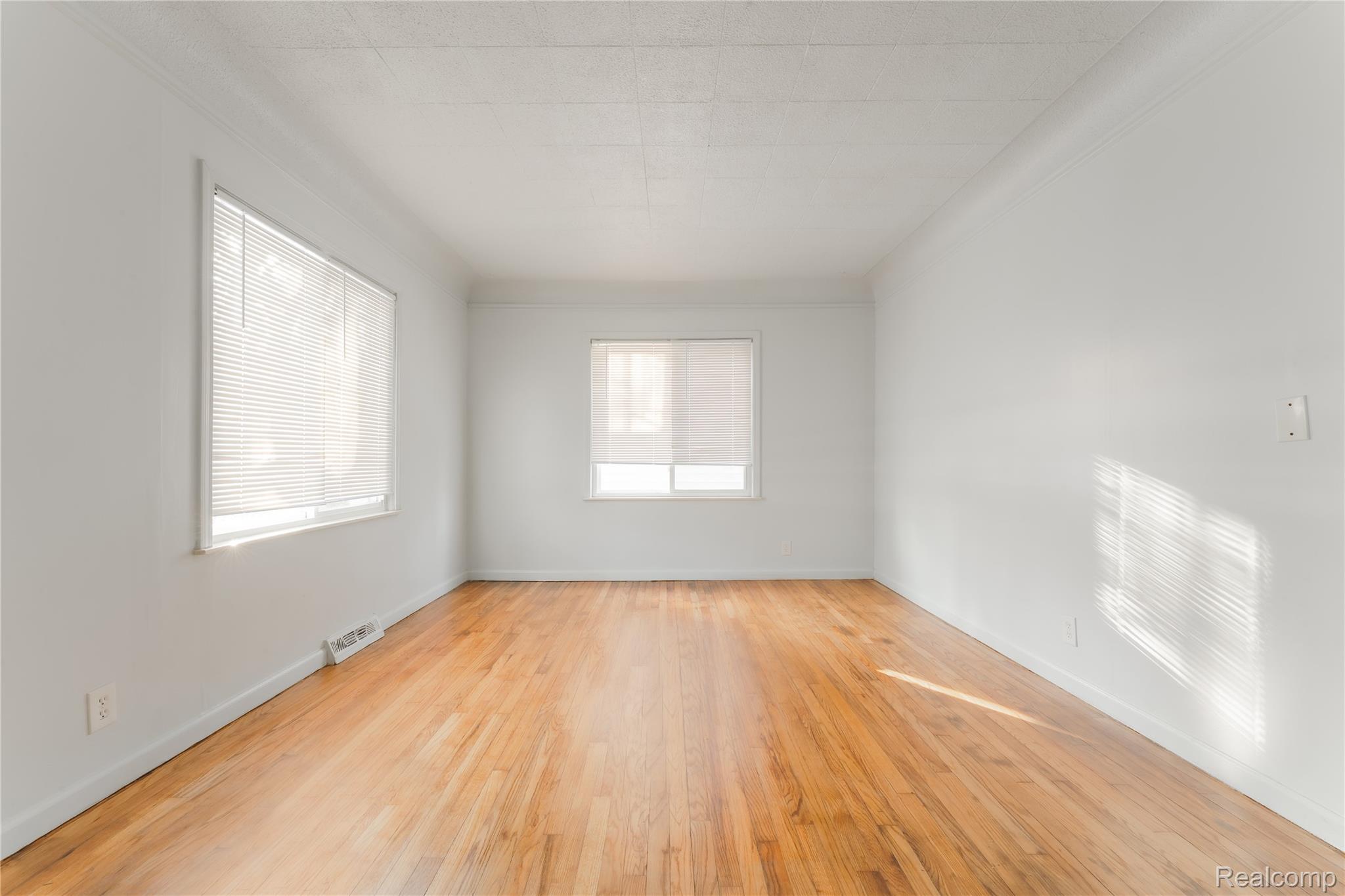 4524 Fleming Street Property Photo 6