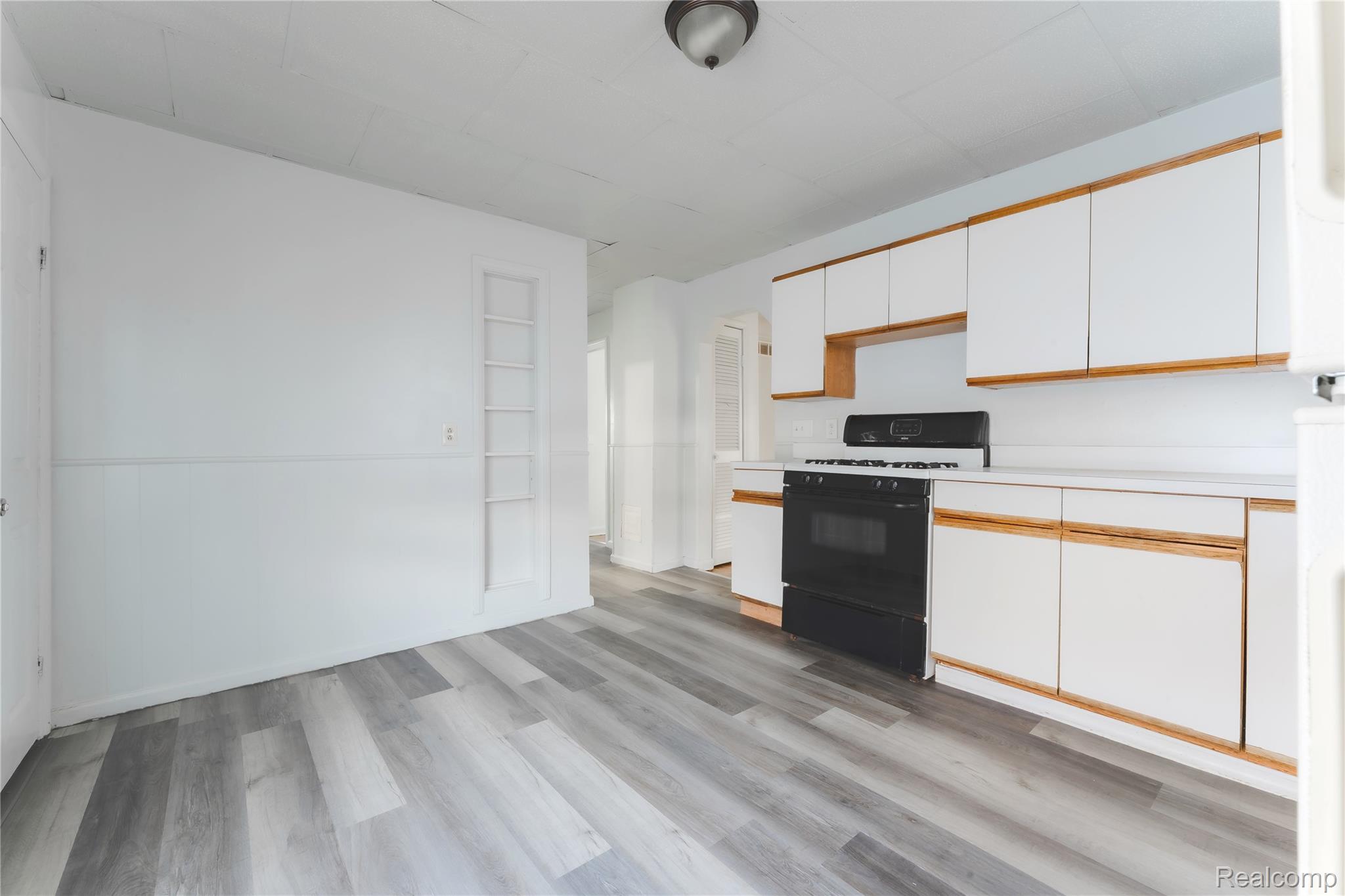 4524 Fleming Street Property Photo 9