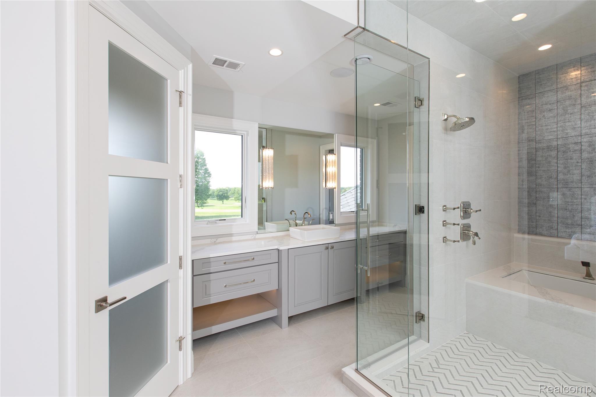 3215 Pompilio Drive Property Photo 11