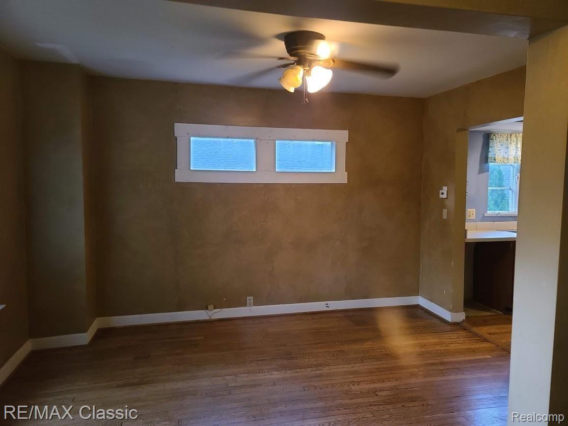 304 Baker Street Property Photo 7