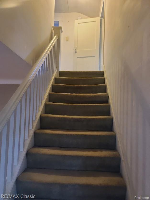 304 Baker Street Property Photo 14