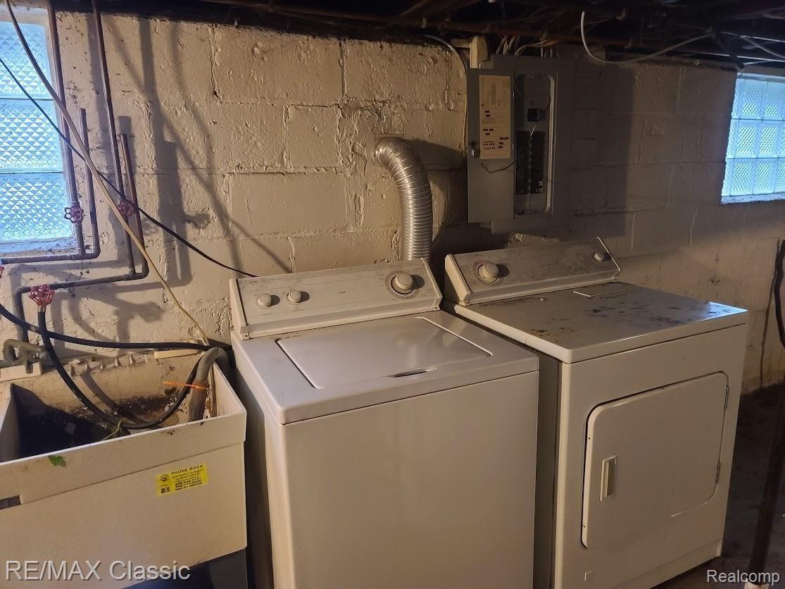 304 Baker Street Property Photo 23
