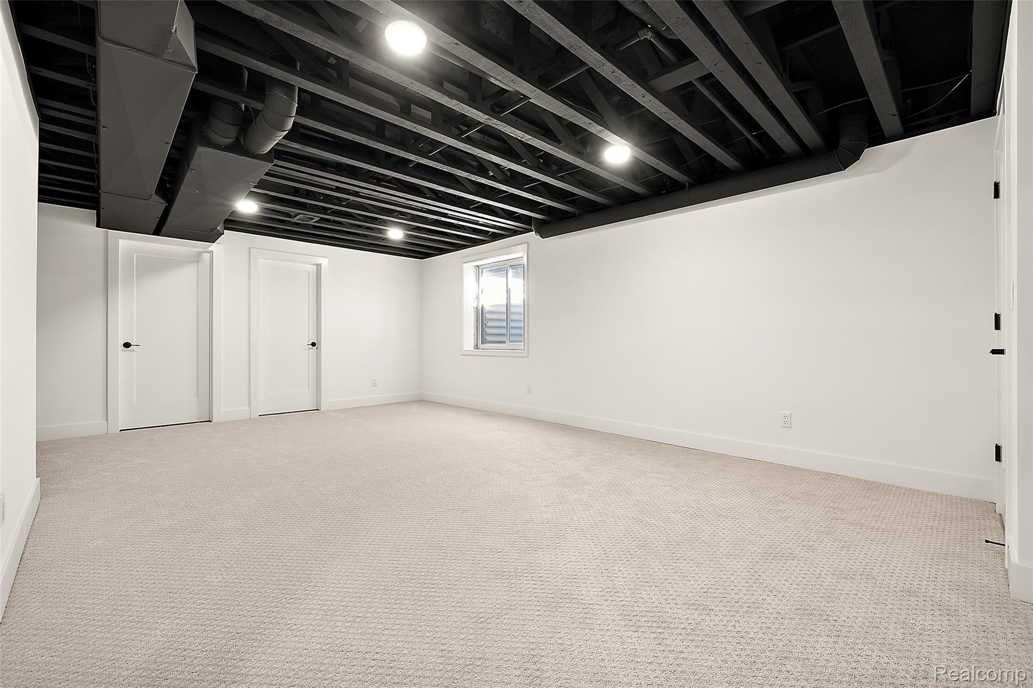 1522 Holcomb Street Property Photo 12