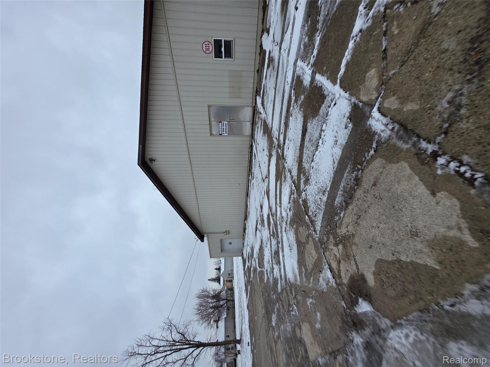 7435 N Dort Highway