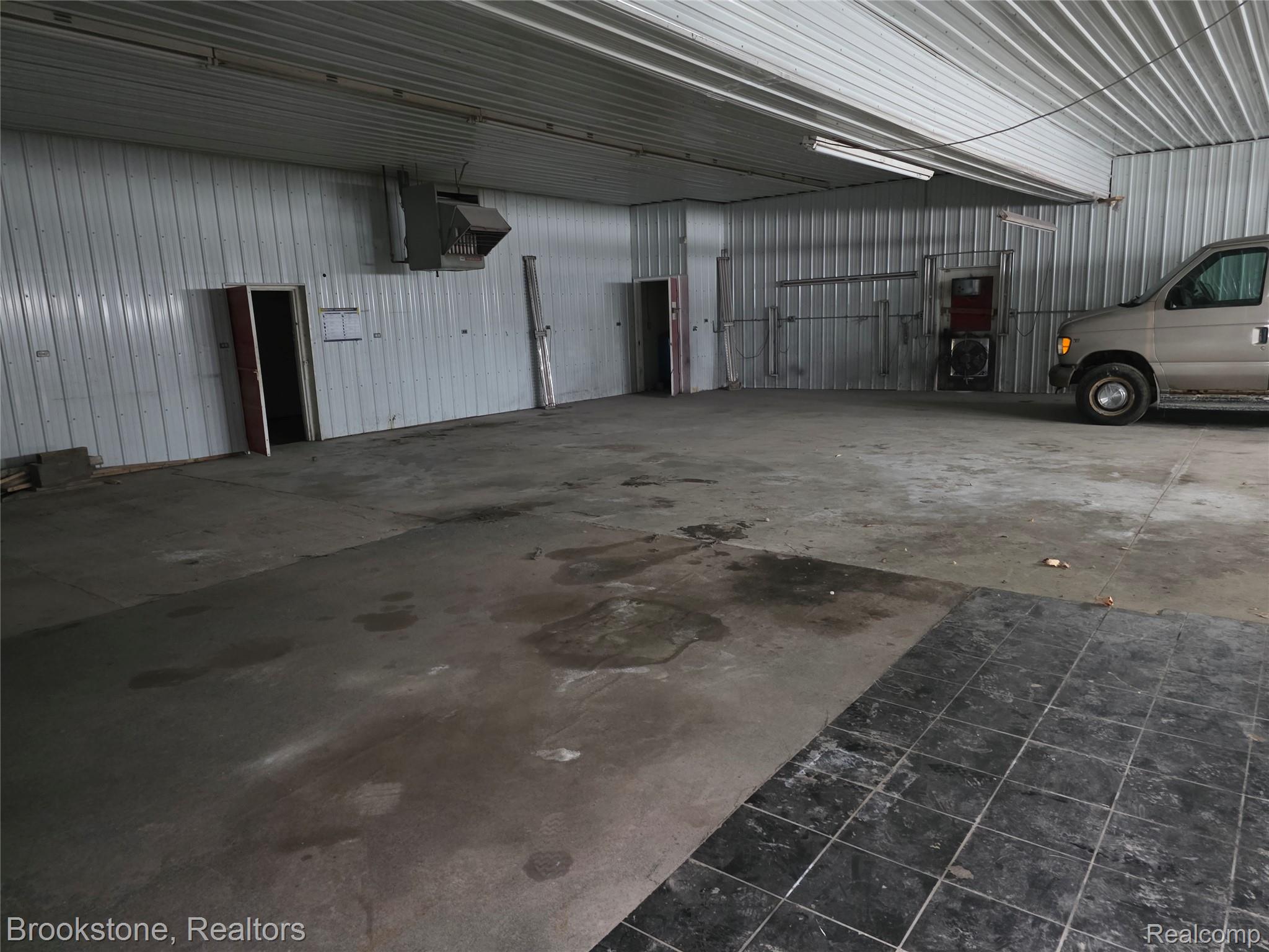 7435 N Dort Highway Property Photo 3