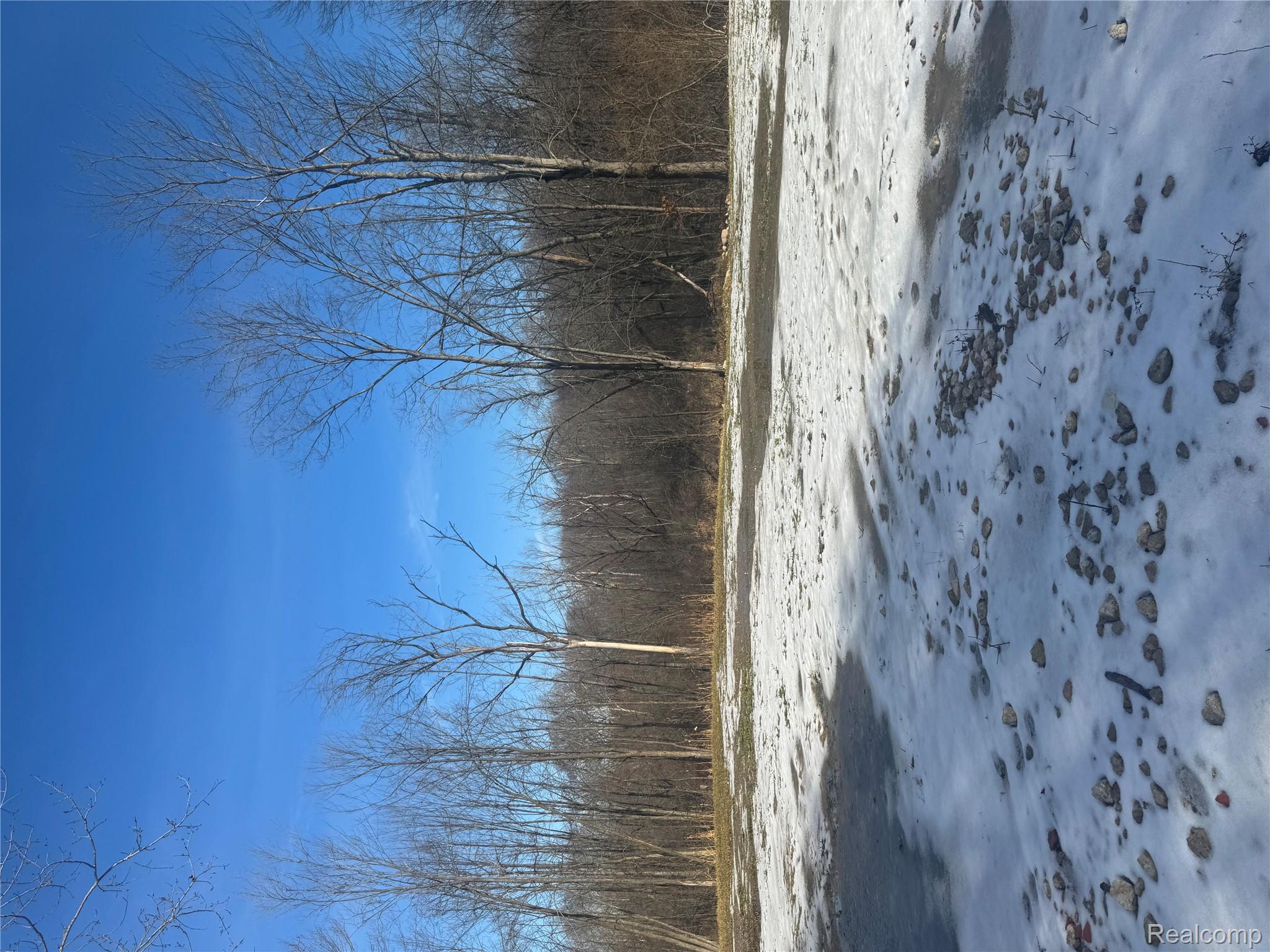 14329 Linder Drive Property Photo 3