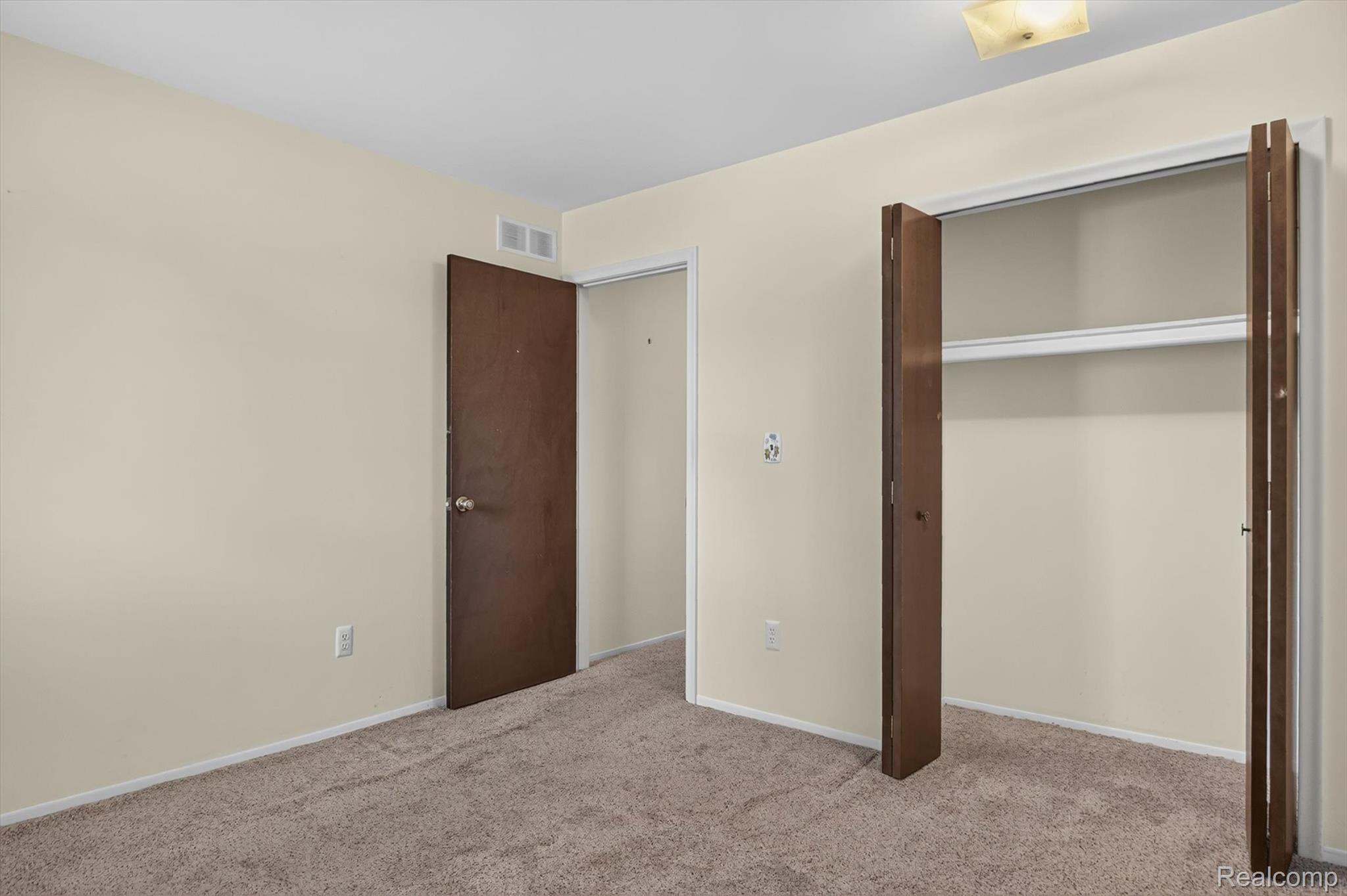 24570 Quad Park Lane Property Photo 10