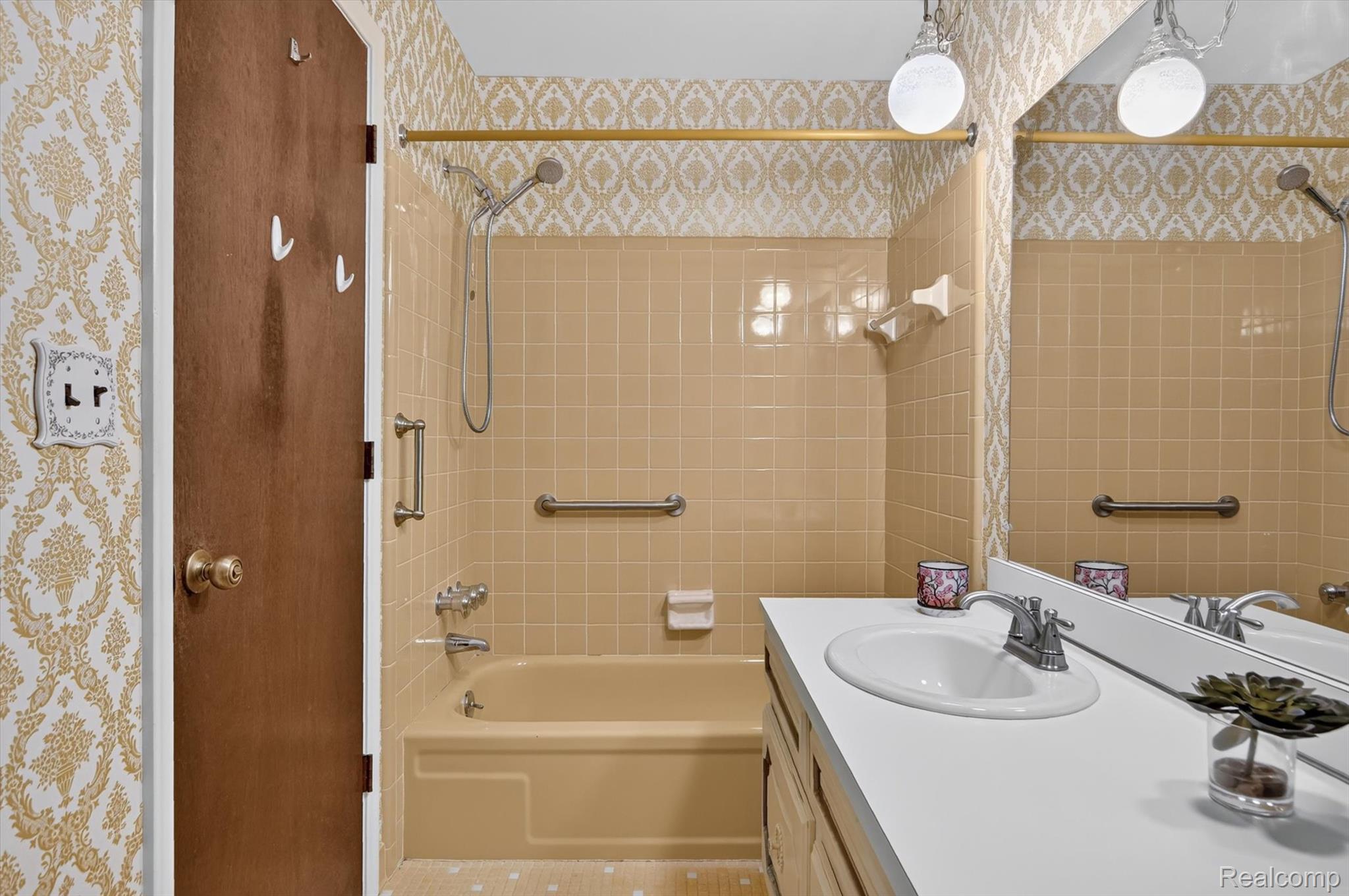 24570 Quad Park Lane Property Photo 16