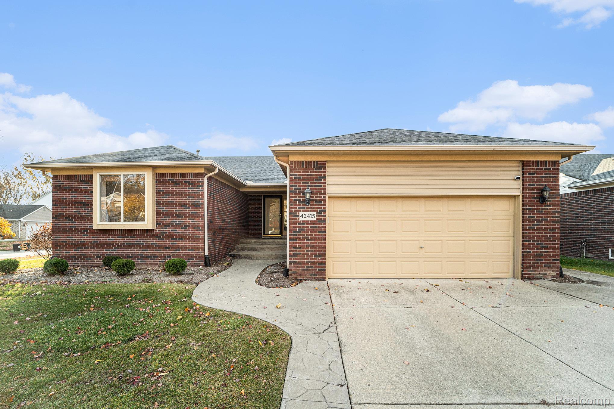 42415 Colorado Drive Property Photo 1