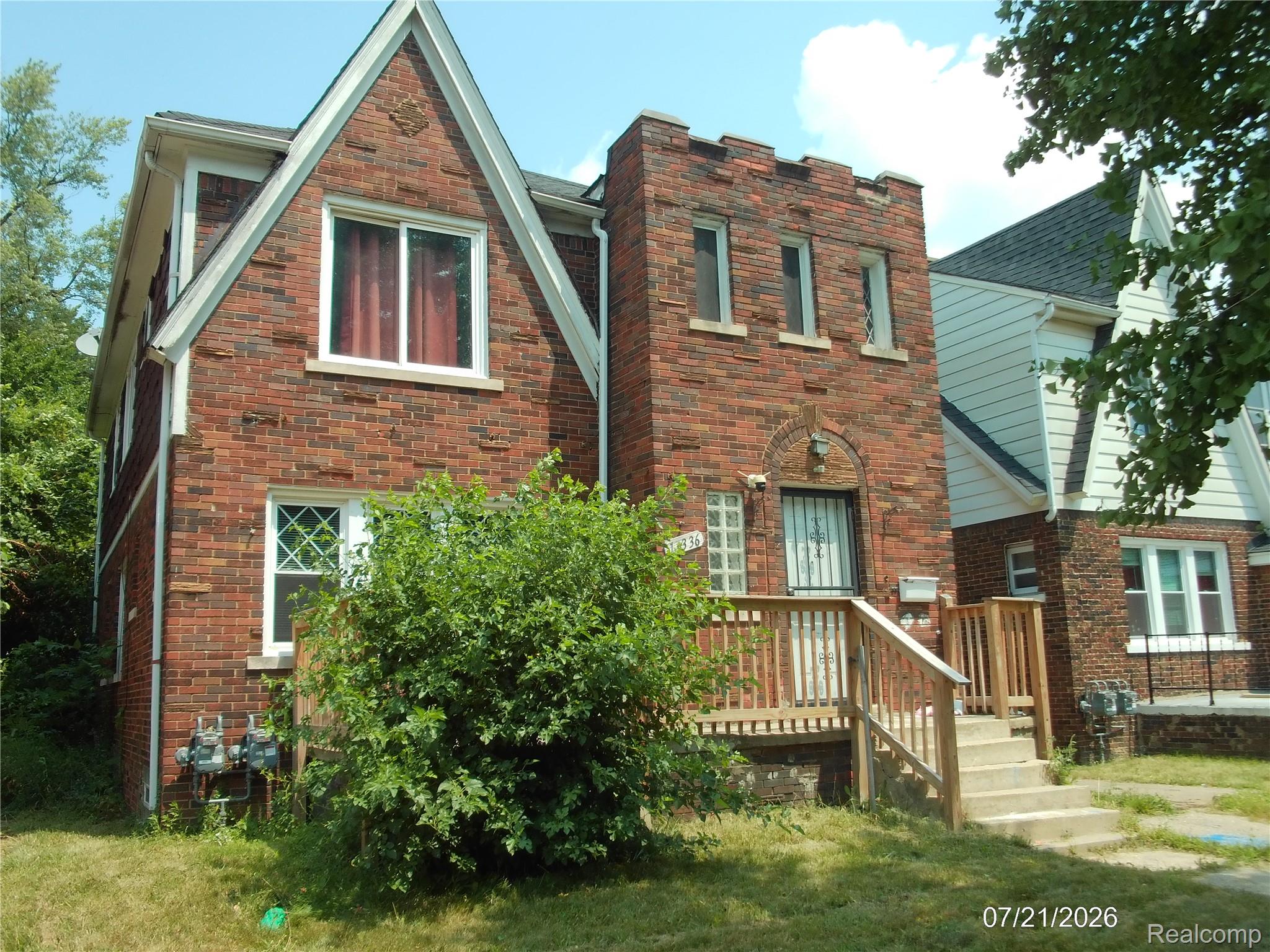 10336 W Point Street Property Photo 2