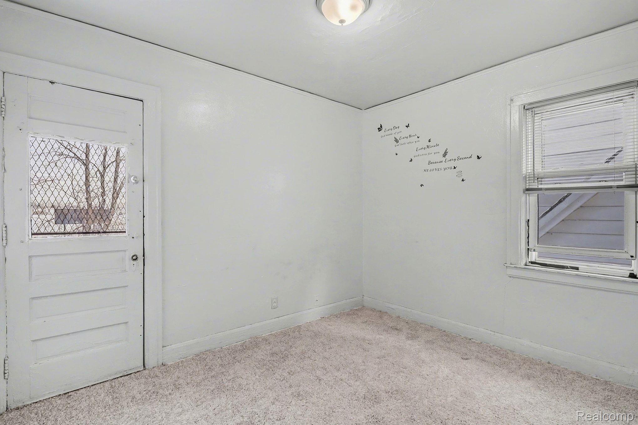 10336 W Point Street Property Photo 10