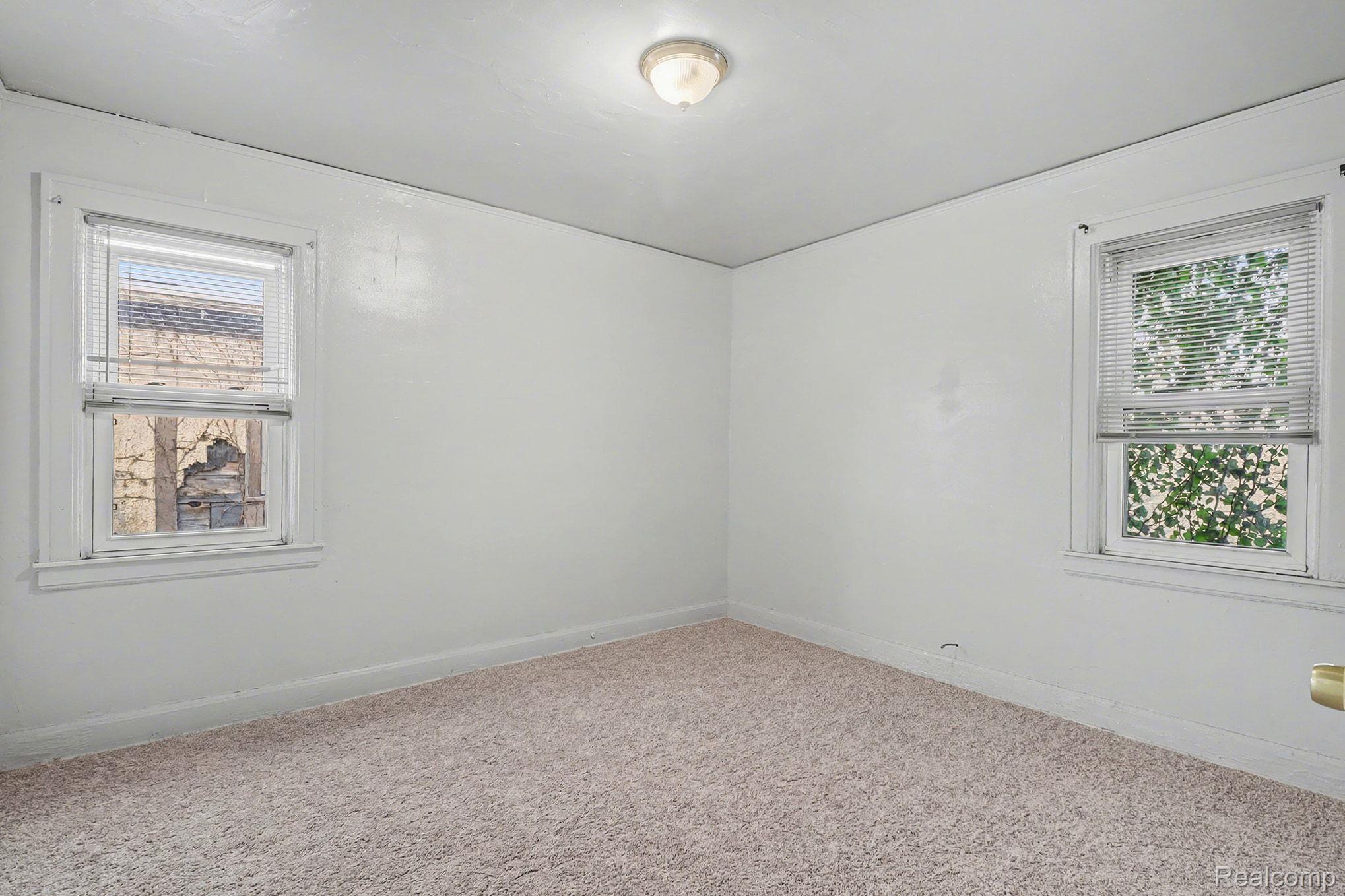 10336 W Point Street Property Photo 11